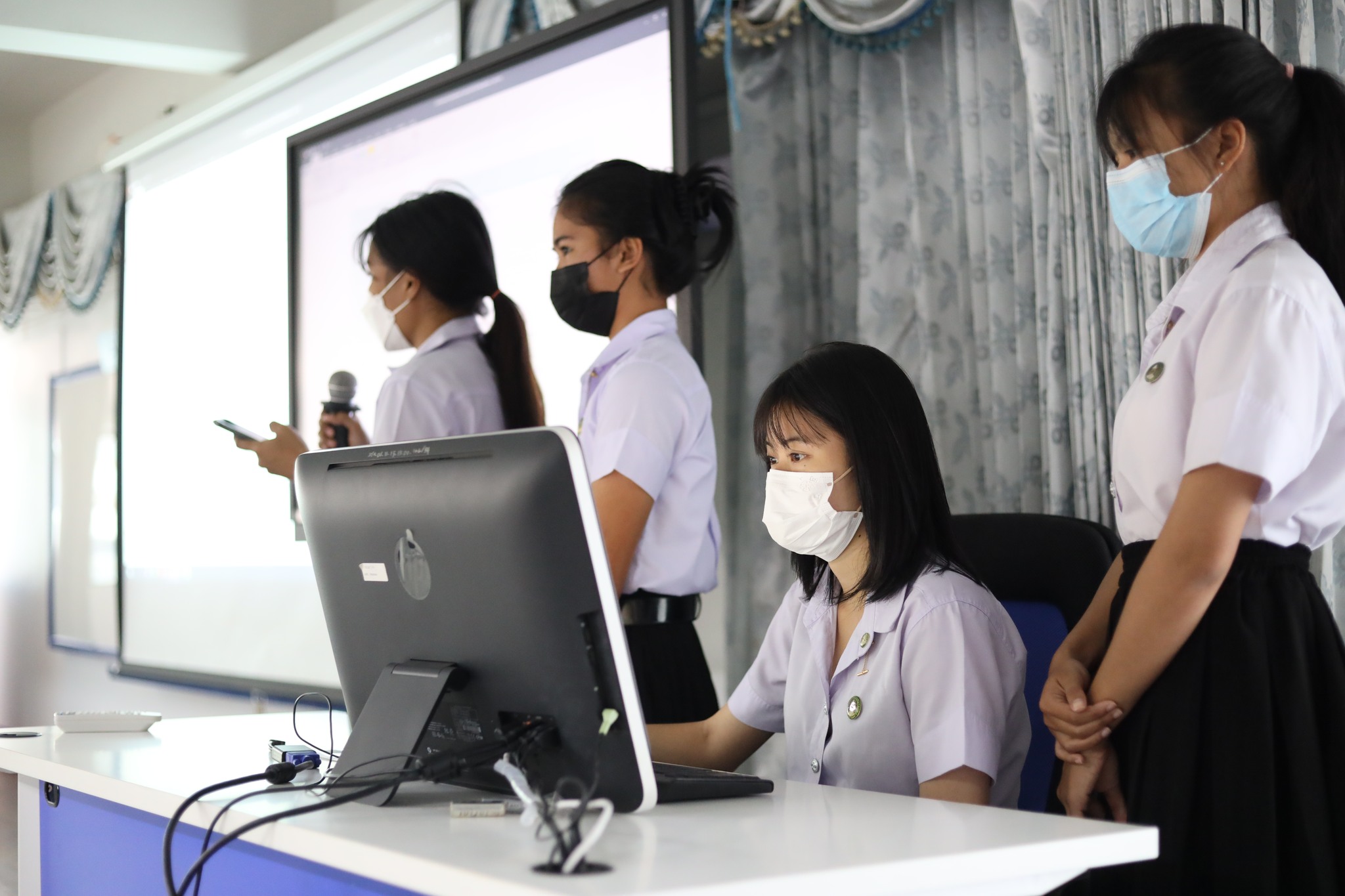 วันที่ 7 พ.ย 65 ณ คณะบริหารธูุรกิจและการจัดการ มรภ.อบ:BBA Show Case วันนี้จัดเต็มด้วยรายวิชาที่ปัง!สุด ไม่อยากหลบแน่นอน ทุกๆวิชา สามารถตอบโจทย์นักศึกษา การนำไปใช้ในชีวิตประจำวัน และสามารถนำไปประยุกต์ใช้ในการประกอบธุรกิจได้