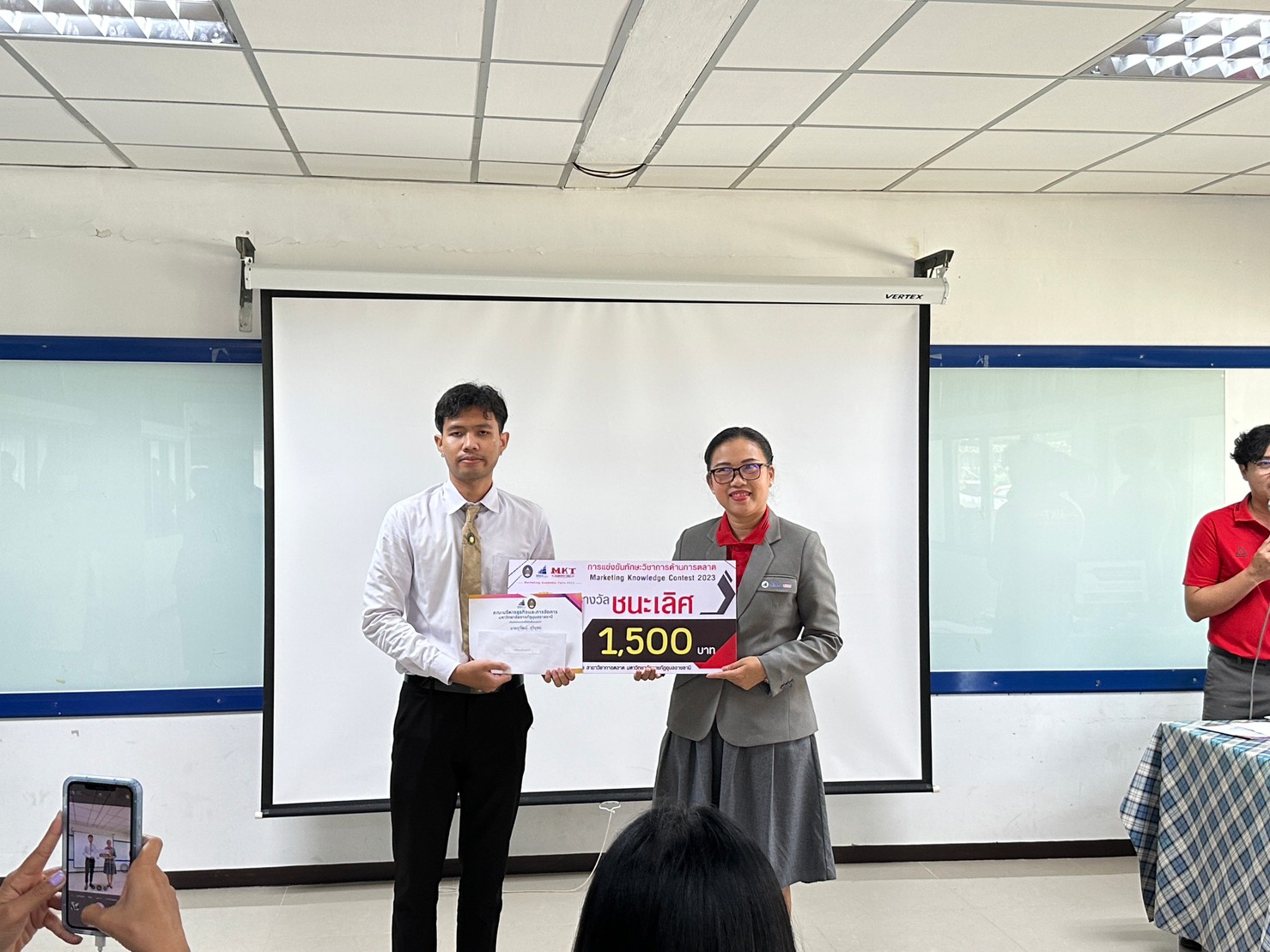 18 ส.ค. 66 ณ ห้อง MBA ชั้น 1 อาคารเรียน 6 สาขาวิชาการตลาด จัดกิจกรรม การแข่งขันทักษะวิชาการด้านการตลาด Marketing knowledge Contest 2023