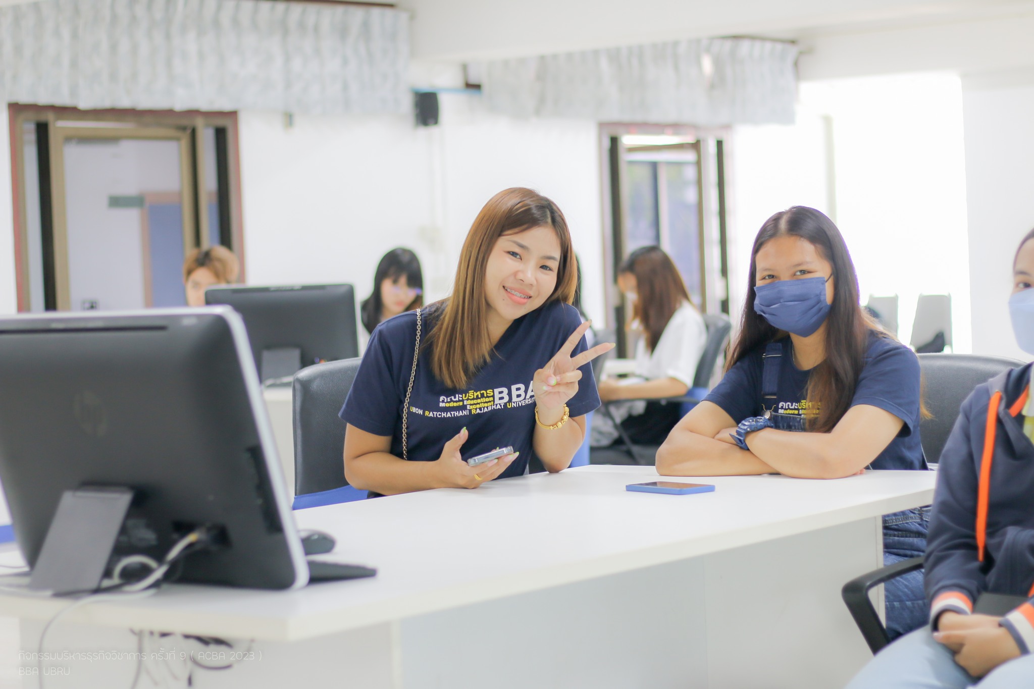 16 ส.ค. 66 ณ ห้อง 8201 คณะบริหารธุรกิจและการจัดการ กิจกรรมการอบรมเชิงปฏิบัติการ การสร้างสื่อออนไลน์อย่างสร้างสรรค์ด้วยเทคโนโลยีดิจิทัล tiktokers& YouTuber บนสื่อโซเซียลมีเตีย