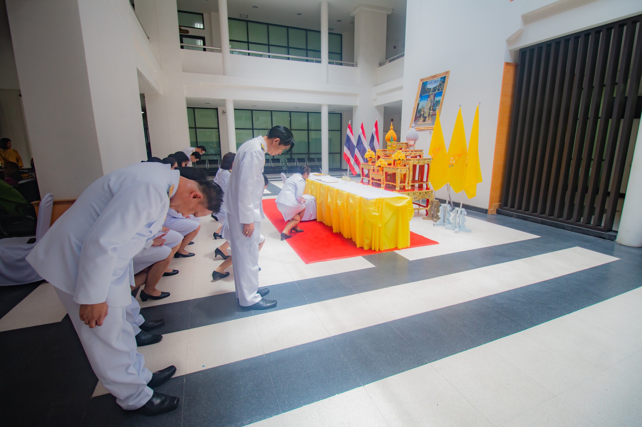 วันที่ ๒๖ ก.ค. ๖๖ ณ ห้องโถงชั้น ๑ อาคารเรียนและปฏิบัติการ ลงนามถวายพระพร พระบาทสมเด็จพระเจ้าอยู่หัว เนื่องในโอกาสวันเฉลิมพระชนมพรรษา ๒๘ ก.ค. ๒๕๖๖