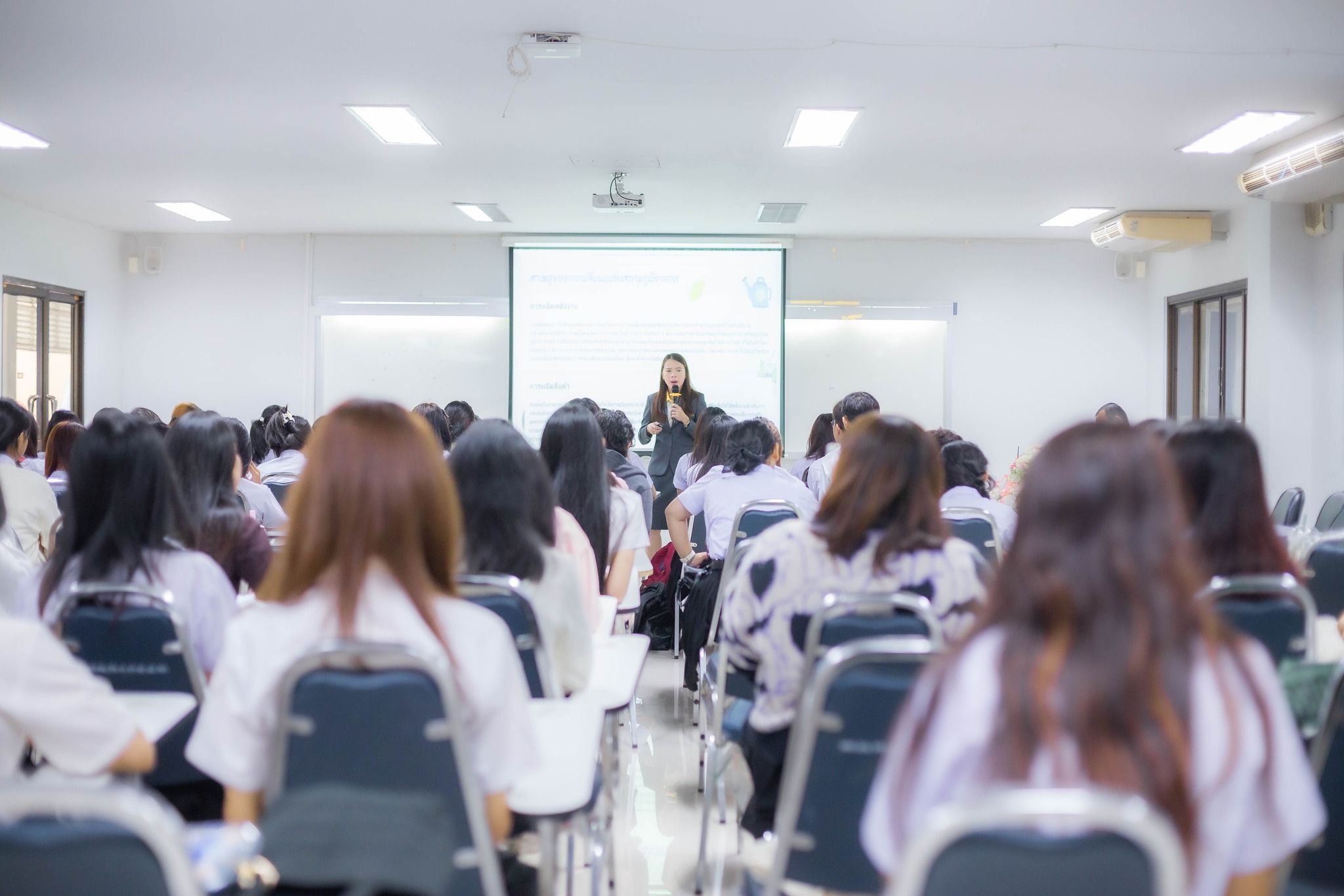 4 ก.ย. 67ณ ห้อง 15-308 อาคารเรียน 15 คณะบริหารธุรกิจและการจัดการ มหาวิทยาลัยราชภัฏอุบลราชธานีการอบรมเชิงปฏิบัติการ ?การจัดการคาร์บอนอย่างยั่งยืนสำหรับภาคธุรกิจระหว่างประเทศ? ?บริหารธุรกิจวิชาการ? ครั้งที่ 10 (ACBA 2024)