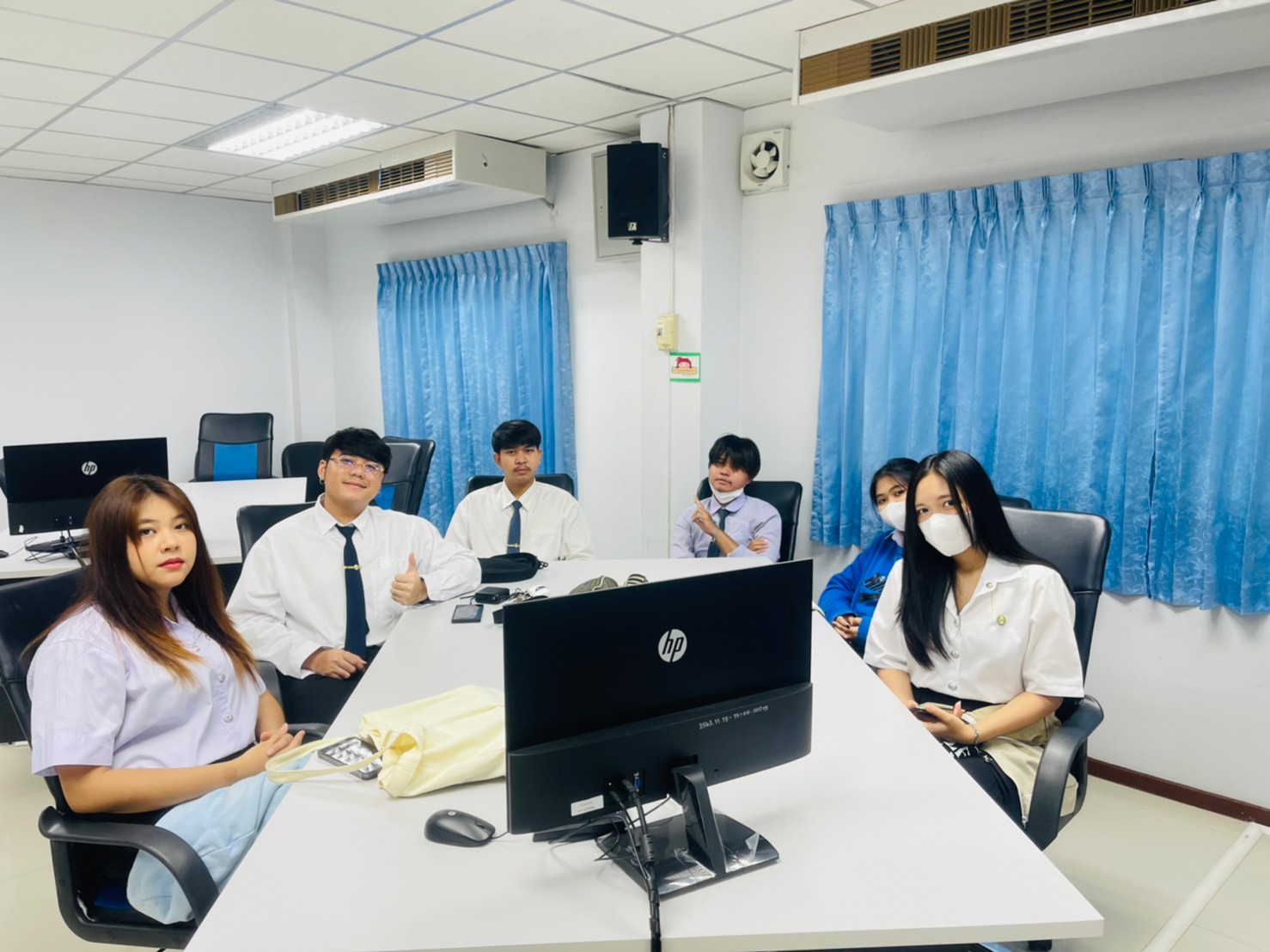 16 ส.ค. 66 ณ คณะบริหารธุรกิจและการจัดการ สาขาวิชาธุรกิจระหว่างประเทศ จัดโครงการอบรมกิจกรรมเชิงปฏิบัติการการเตรียมความพร้อมสู่เส้นทางการฝึกประสบการณ์วิชาชีพและโอกาส ในสายงานการจัดการธุรกิจระหว่างประเทศ