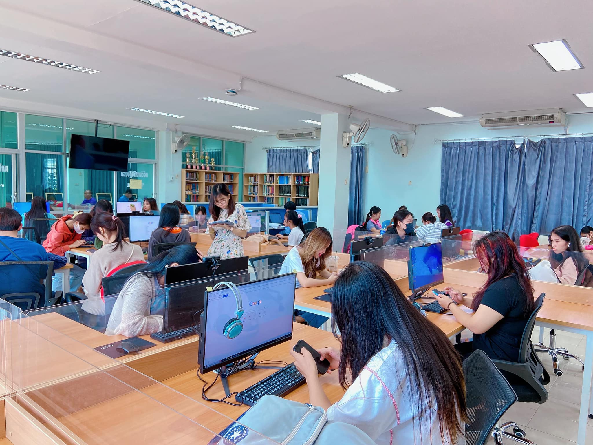 บรรยากาศเช้าวันเสาร์...ไม่มีเหงานะจ๊ะ มาหาเราวันไหน ๆ ก็ไม่เหงาแน่นอน