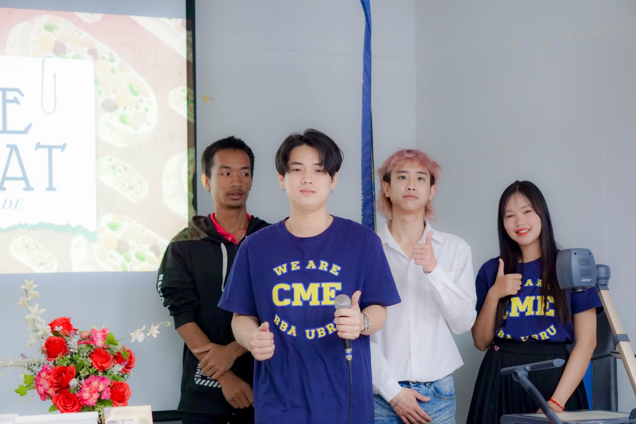 ส่องฟรี...ไม่คิดตังค์ อยากมีตังส์ให้เรียนสาขาเราสิคะ #การจัดการการค้าและการเป็นผู้ประกอบการ