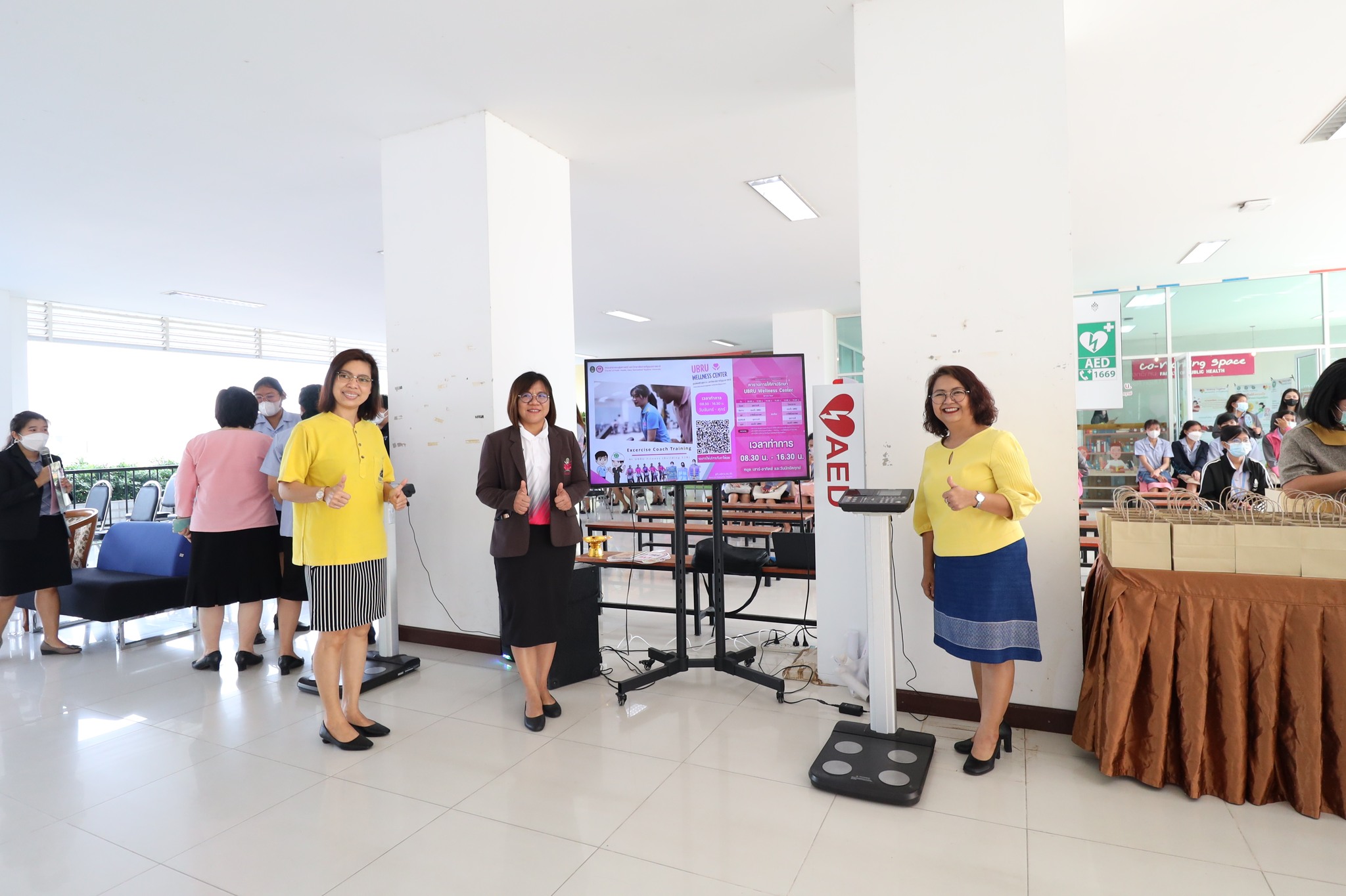 วันที่ 13 ก.พ. 66 เปิดศูนย์ส่งเสริมสุขภาวะ UBRU Wellness Cent Cent ณ ลานกิจกรรม ชั้น ๑ อาคารสาธารณสุขเพื่อการพัฒนา และสร้างเสริมสุขภาพ คณะสาธารณสุขศาสตร์