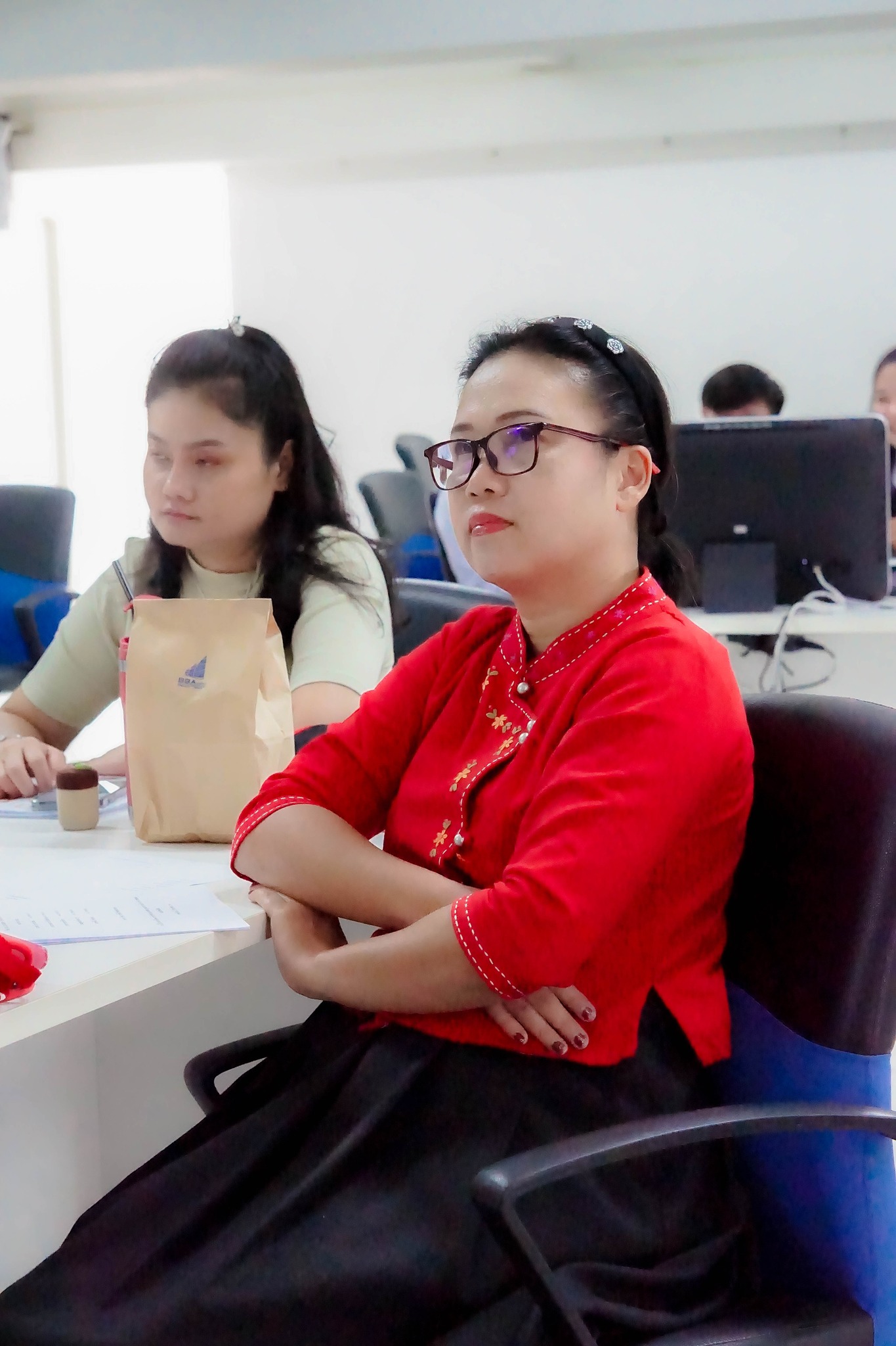 กิจกรรมทวนสอบผลสัมฤทธิ์การจัดการเรียนการสอน ในรายวิชา ศิลปะการแสดง ผู้สอน อ.วิชุดา สวัสดี สังข์ทองหลาง ผลลัพธ์ที่ได้จากการเรียนรู้ : นักศึกษามีความรู้ ความเข้าใจ เกี่ยวกับการแสดง ความรู้เบื้องต้นเกี่ยวกับการแสดง ความสัมพันธ์ระหว่างการแสดงกับสังคม