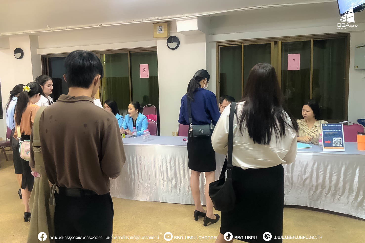 วันที่ 17 ส.ค. 67 ณ มหาวิทยาลัยราชภัฏอุบลราชธานี ผู้บริหาร คณาจารย์ และบุคลากร ร่วมต้อนรับบัณฑิต ในการรายงานตัวและฝึกซ้อมพิธีพระราชทานปริญญาบัตร