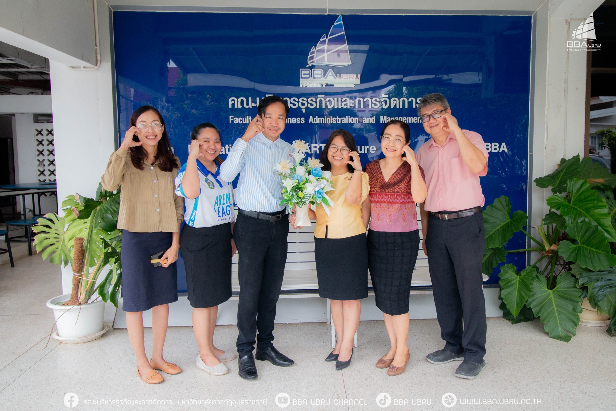 วันที่ 4 ก.ค. 67 ณ คณะบริหารธุรกิจและการจัดการ แสดงความยินดี ผู้ช่วยศาสตราจารย์ ดร.หทัยรัตน์ ไชยสัตย์ เนื่องในโอกาสได้รับการแต่งตั้งให้ดำรงตำแหน่ง ผู้ช่วยอธิการบดีมหาวิทยาลัยราชภัฏอุบลราชธานี
