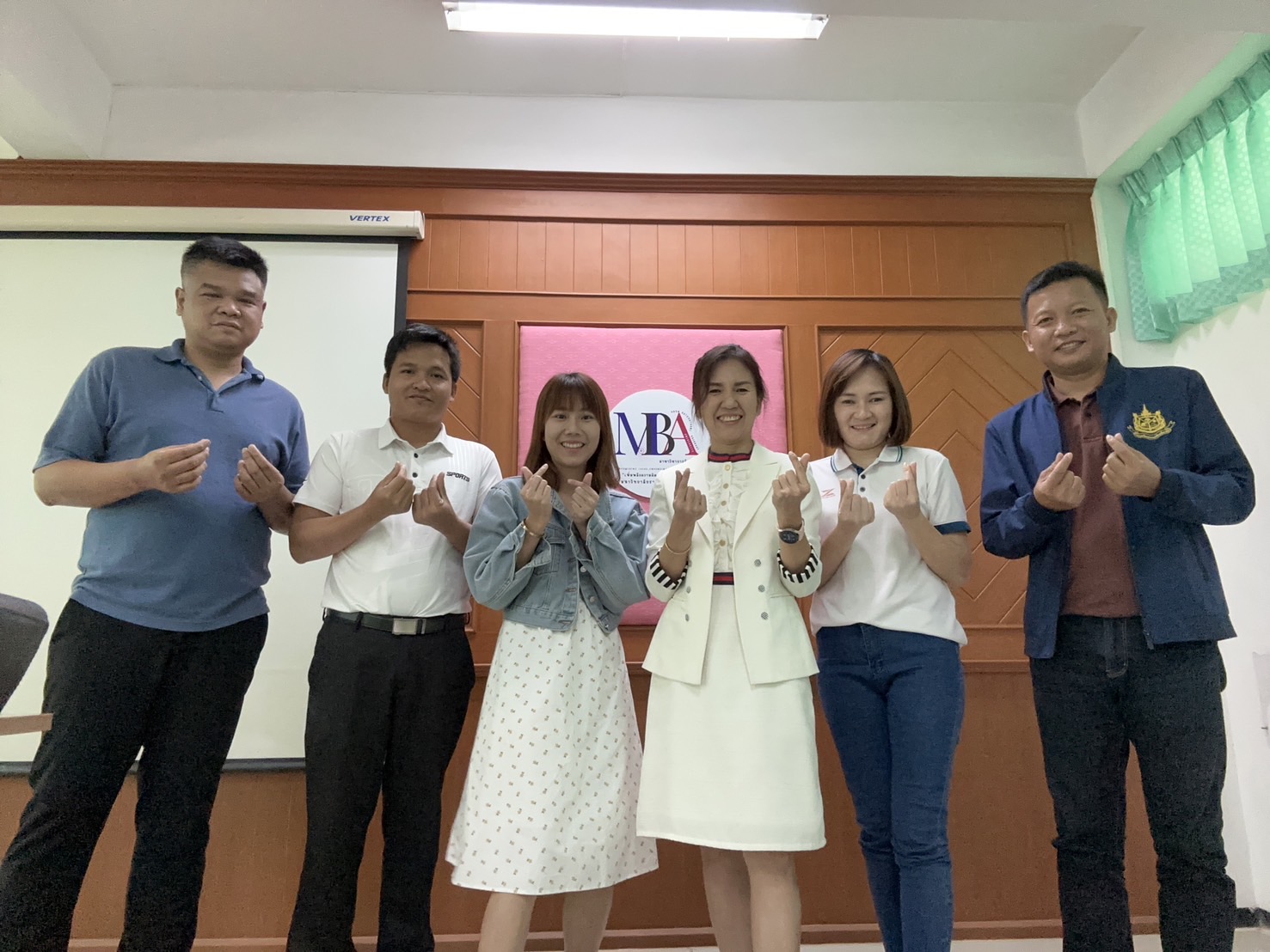 การเรียนเข้มข้นพร้อมนำไปสู่การปฏิบัติ เรื่องยากเราก็ทำได้ เพราะอาจารย์ทุ่มเท นักศึกษาก็ใจเกิน การจัดการการเรียนการสอน รายวิชาการวิจัยธุรกิจ หลักสูตร M.B.A. การจัดการ รุ่น 22-23 ภาคเรียนที่ 2/2566