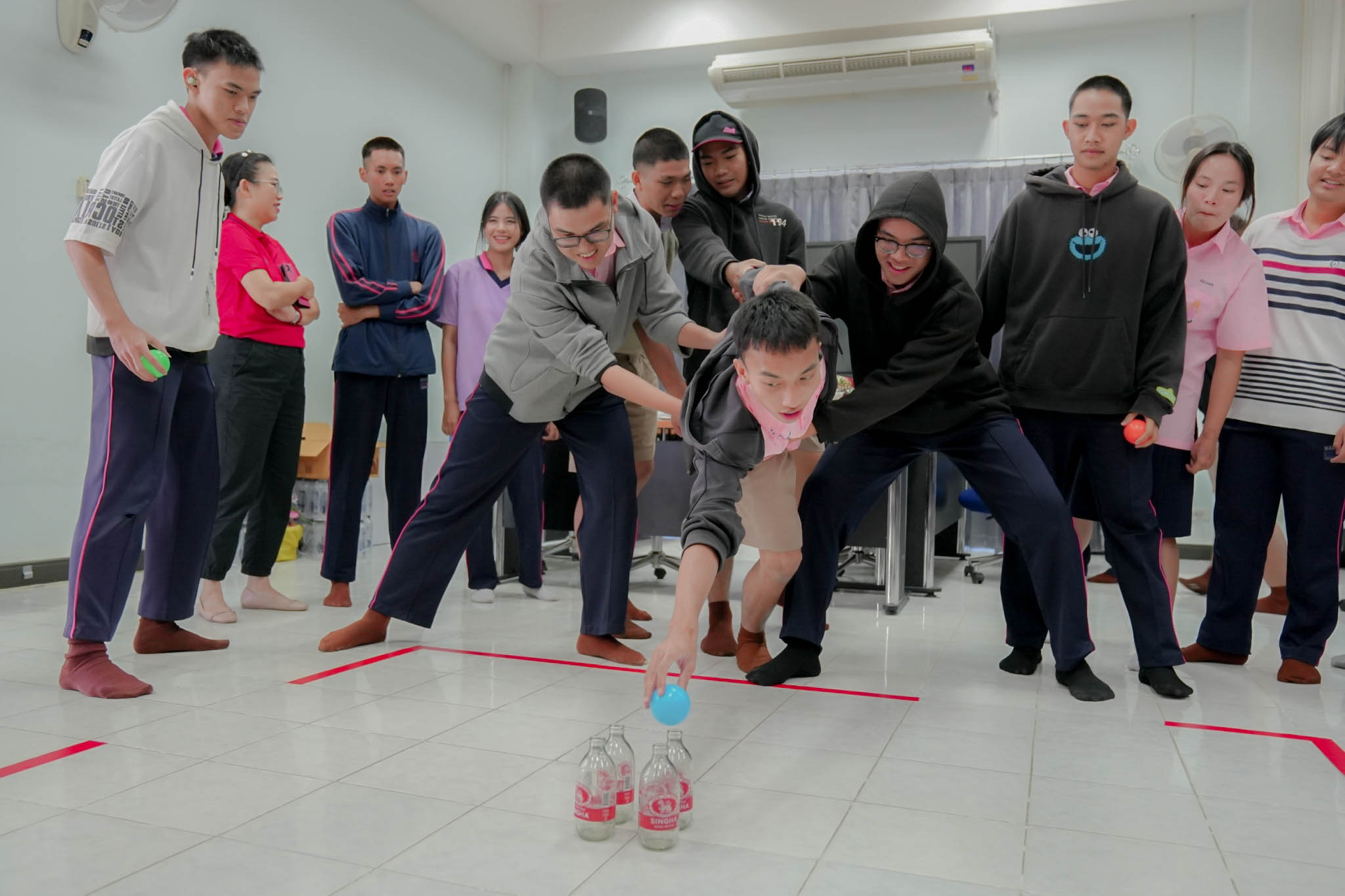 วันที่ 26 มกราคม 2567 คณะบริหารธุรกิจและการจัดการ มหาวิทยาลัยราชภัฏอุบลราชธานี ร่วมกับ โรงเรียนนารีนุกูล จัดกิจกรรมอบรมการขายออนไลน์ทางรอดธุรกิจที่ยังยืน เพื่อส่งเสริมความร่วมมือทางด้านวิชาการ และการดำเนินกิจกรรมร่วมกัน