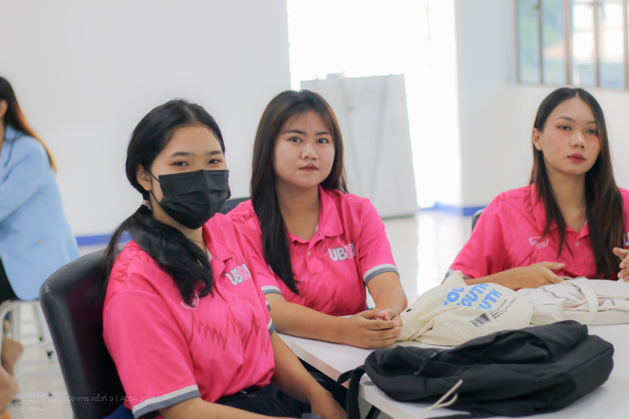 16 ส.ค. 66 ณ ห้อง 8201 คณะบริหารธุรกิจและการจัดการ กิจกรรมการอบรมเชิงปฏิบัติการ การสร้างสื่อออนไลน์อย่างสร้างสรรค์ด้วยเทคโนโลยีดิจิทัล tiktokers& YouTuber บนสื่อโซเซียลมีเตีย