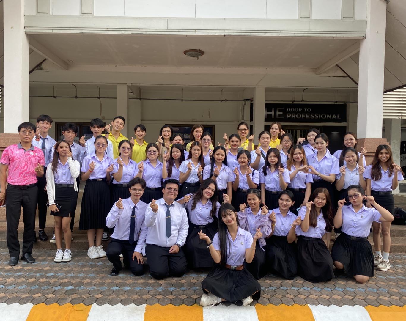 ยินดีต้อนรับนักศึกษาชาวกัมพูชาสู่สาขาวิชาการจัดการธุรกิจระหว่างประเทศ