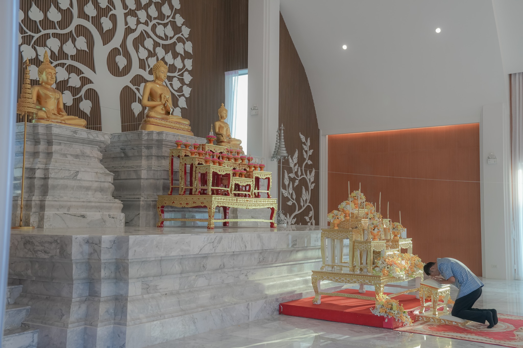 วันที่ ๑๔ ก.พ. ๖๗ รศ.ธรรมรักษ์ ละอองนวล รักษาราชการแทนอธิการบดี เป็นประธานพิธีทำบุญตักบาตร เนื่องในโอกาสครบรอบ ๓๒ ปี วันพระราชทานนาม ?ราชภัฏ? วันที่ ๑๔ กุมภาพันธ์ ๒๕๖๗ โดย รศ.ดร.ประนอม คำผา คณบดีคณะบริหารธุรกิจและการจัดการ พร้อมด้วยผู้บริหาร คณาจารย์ เข้