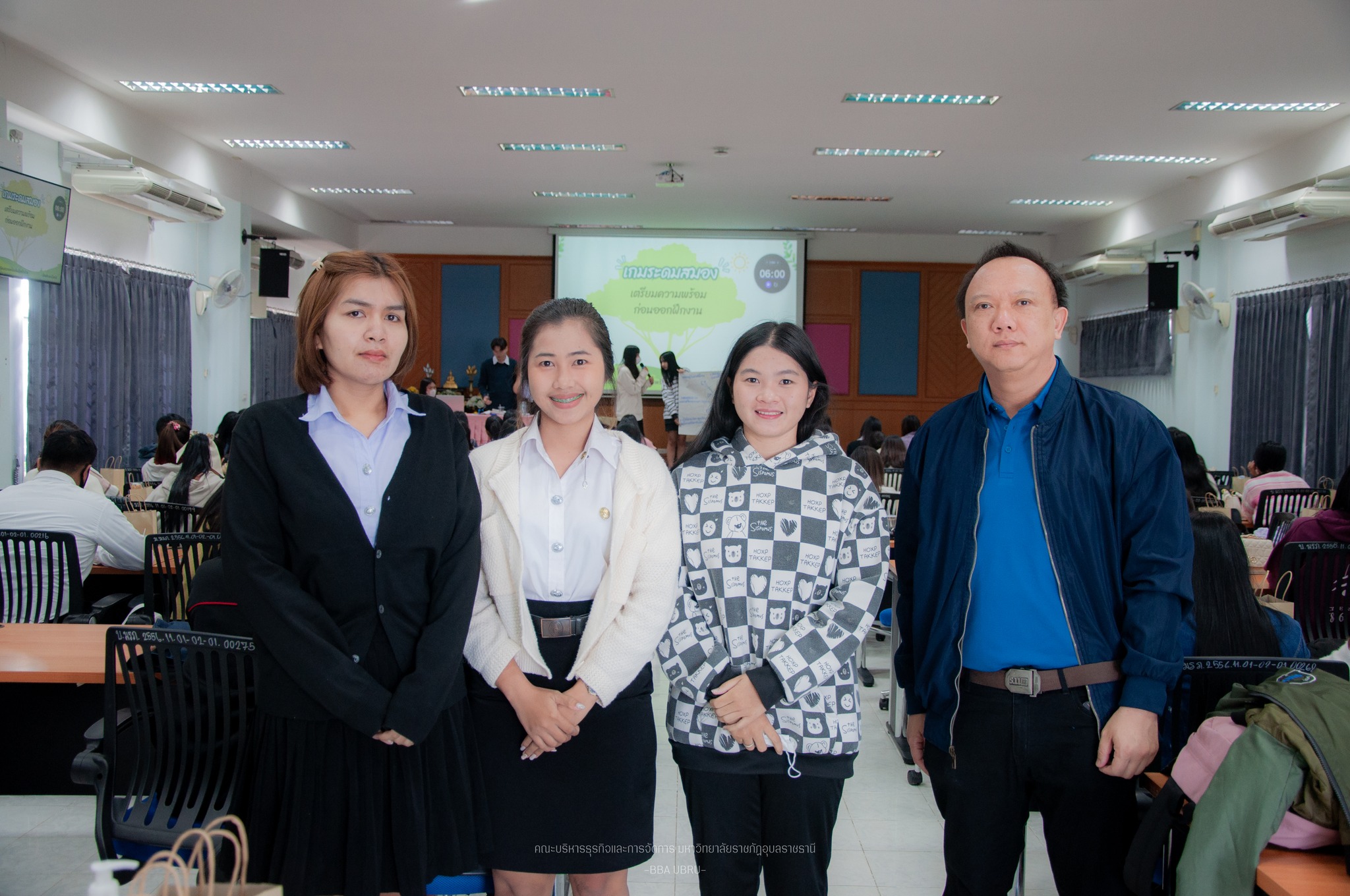 กิจกรรมอบรมเชิงปฏิบัติการเตรียมความพร้อมนักศึกษาสู่เป้าหมายอาชีพนักศึกษาชั้นปีที่ 3 คณะบริหารธุรกิจและการจัดการ มหาวิทยาลัยราชภัฏอุบลราชธานี #ACC #BACC -------------- วันที่ 23 ธ.ค. 66 คณะบริหารธุรกิจและการจัดการ มหาวิทยาลัยราชภัฏอุบลราชธานี จัดกิจกรรมอบร