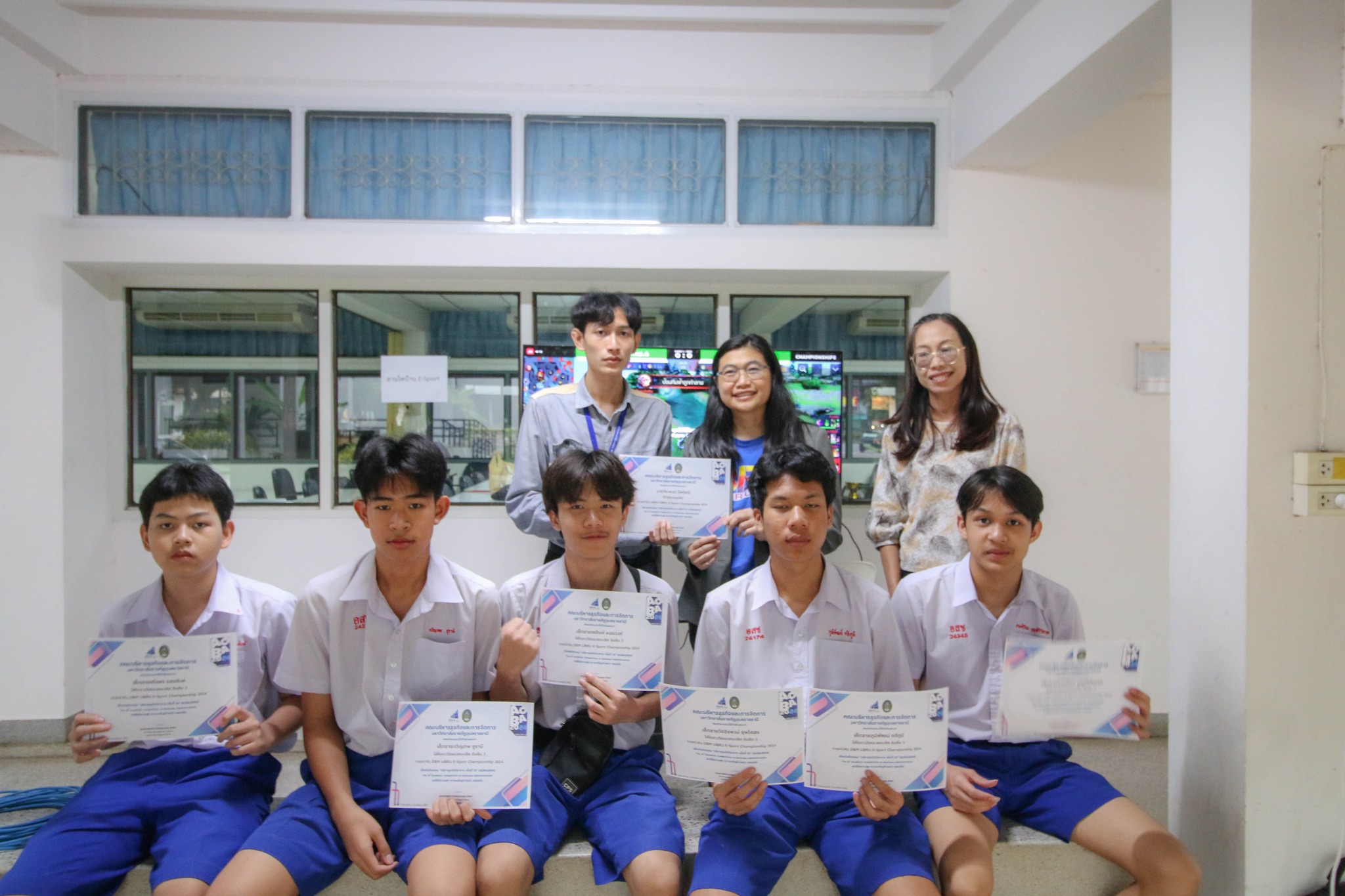 6 ก.ย. 67 ณ คณะบริหารธุรกิจและการจัดการ มหาวิทยาลัยราชภัฏอุบลราชธานี มอบรางวัลการแข่งขัน DBM UBRU E-Sport Championship 2024 ?บริหารธุรกิจวิชาการ? ครั้งที่ 10 (ACBA 2024)