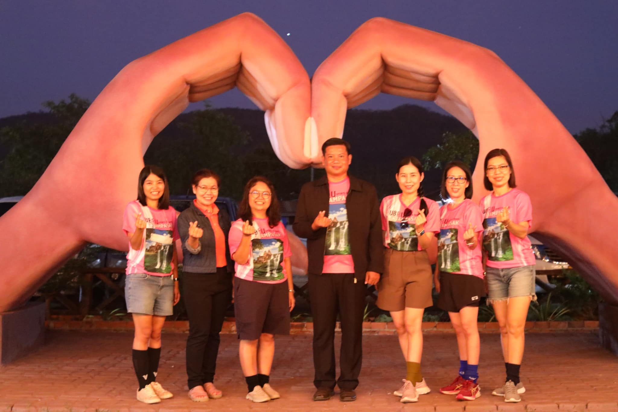 พบปะศิษย์เก่า ?ปัจจุบัน ไทย และ สบป.ลาว