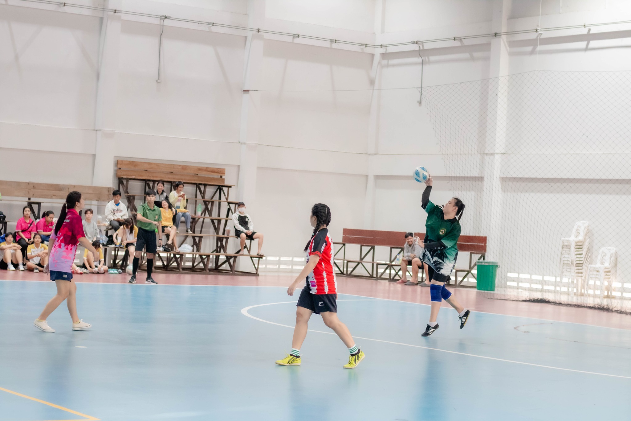 การแข่งขันฟุตซอลหญิง ?BBA SPORTS 2024? วันที่ 7 ม.ค. 67 #BBASPORTS2024 บรรยากาศการแข่งขันกีฬาฟุตซอลหญิง ในการแข่งขันกีฬานักศึกษา คณะบริหารธุรกิจและการจัดการ ?BBA SPORTS 2024? ณ สนาม Indoor Stadium มหาวิทยาลัยราชภัฏอุบลราชธานี