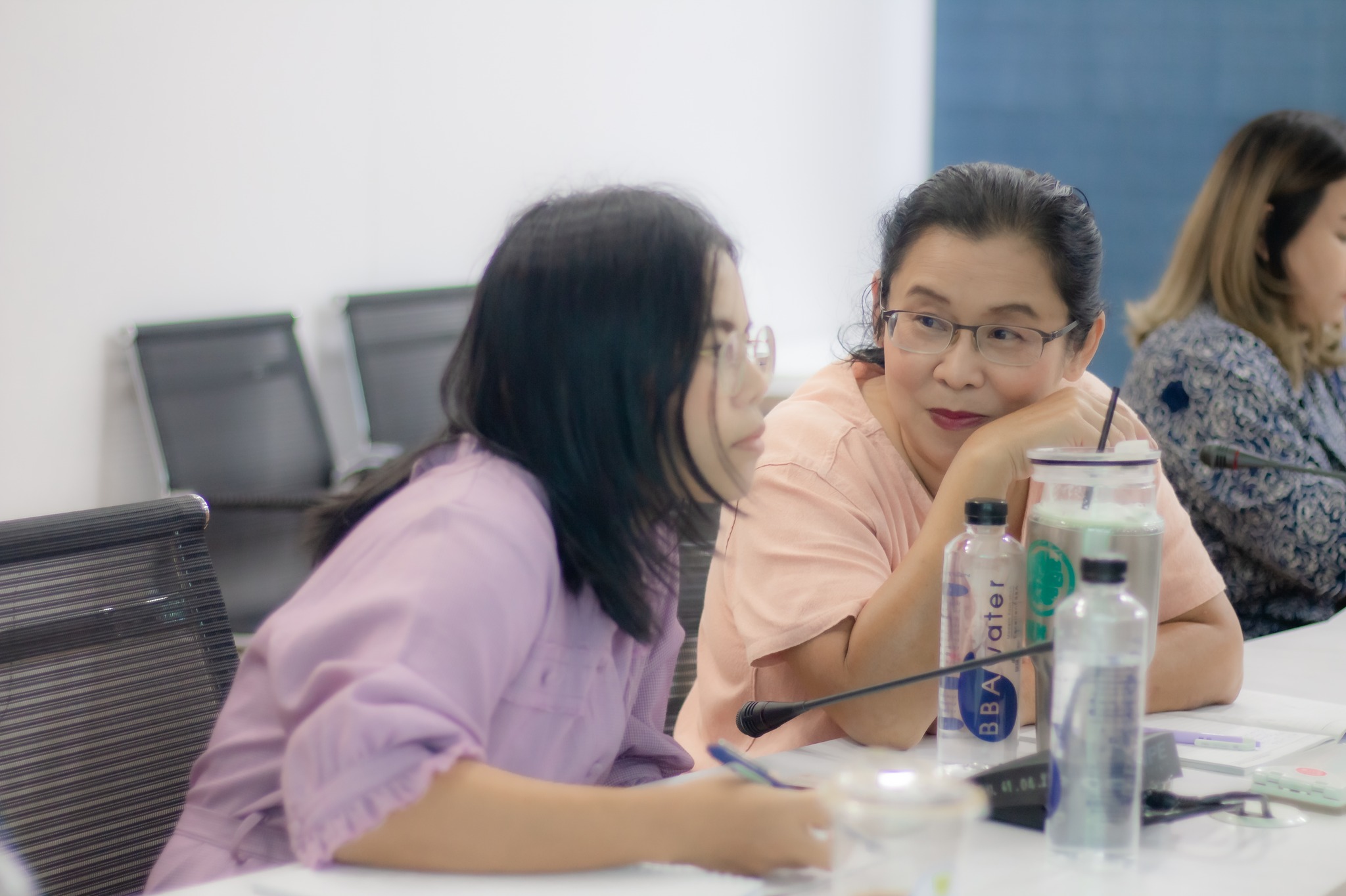 วันที่ 14 ก.พ. 67 รศ.ดร.ประนอม คำผา คณบดีคณะบริหารธุรกิจและการจัดการ และ ผศ.ดร.ฐิติพร อุ่นใจ รองคณบดีฝ่ายวิชาการ ร่วมต้อนรับ คุณณภัชชา ณิศาณฐมณ (พี่อิ๊งค์) ตำแหน่ง ผู้จัดการ DAC Clinic ศิษย์เก่าหลักสูตรบริหารธุรกิจมหาบัณฑิต สาขาวิชาการจัดการ (MBA) คณะบ