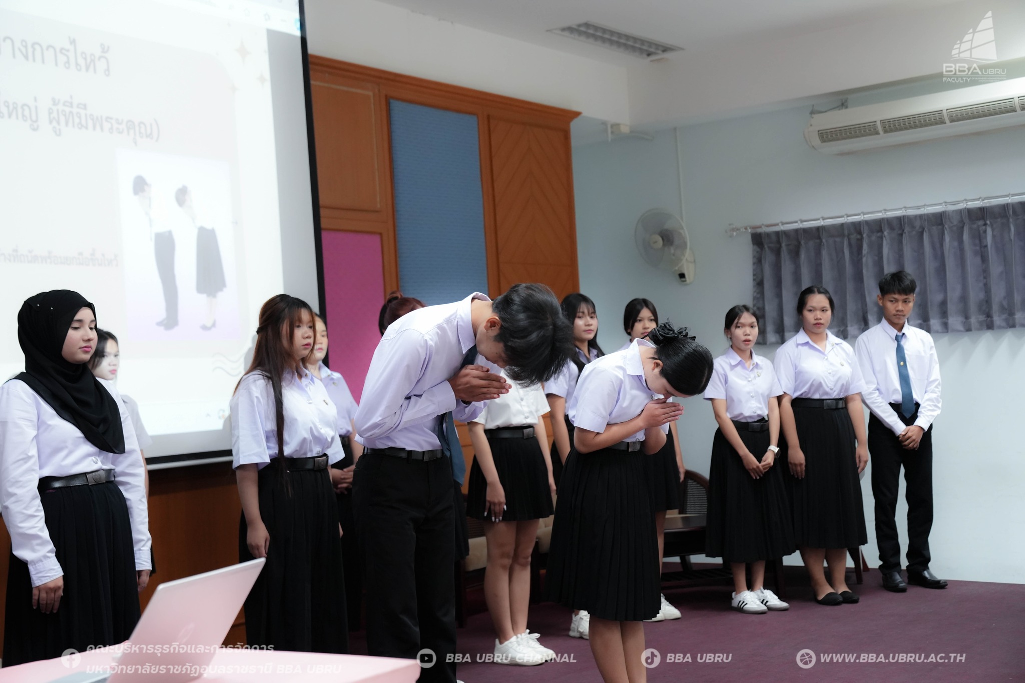 18 ต.ค. 67 สาขาวิชาการจัดการทั่วไป Show case วิชาปรัชญาและจรรยาบรรณของนักการจัดการ ณ ห้องประชุมชั้น 3 อาคารอินทนิล