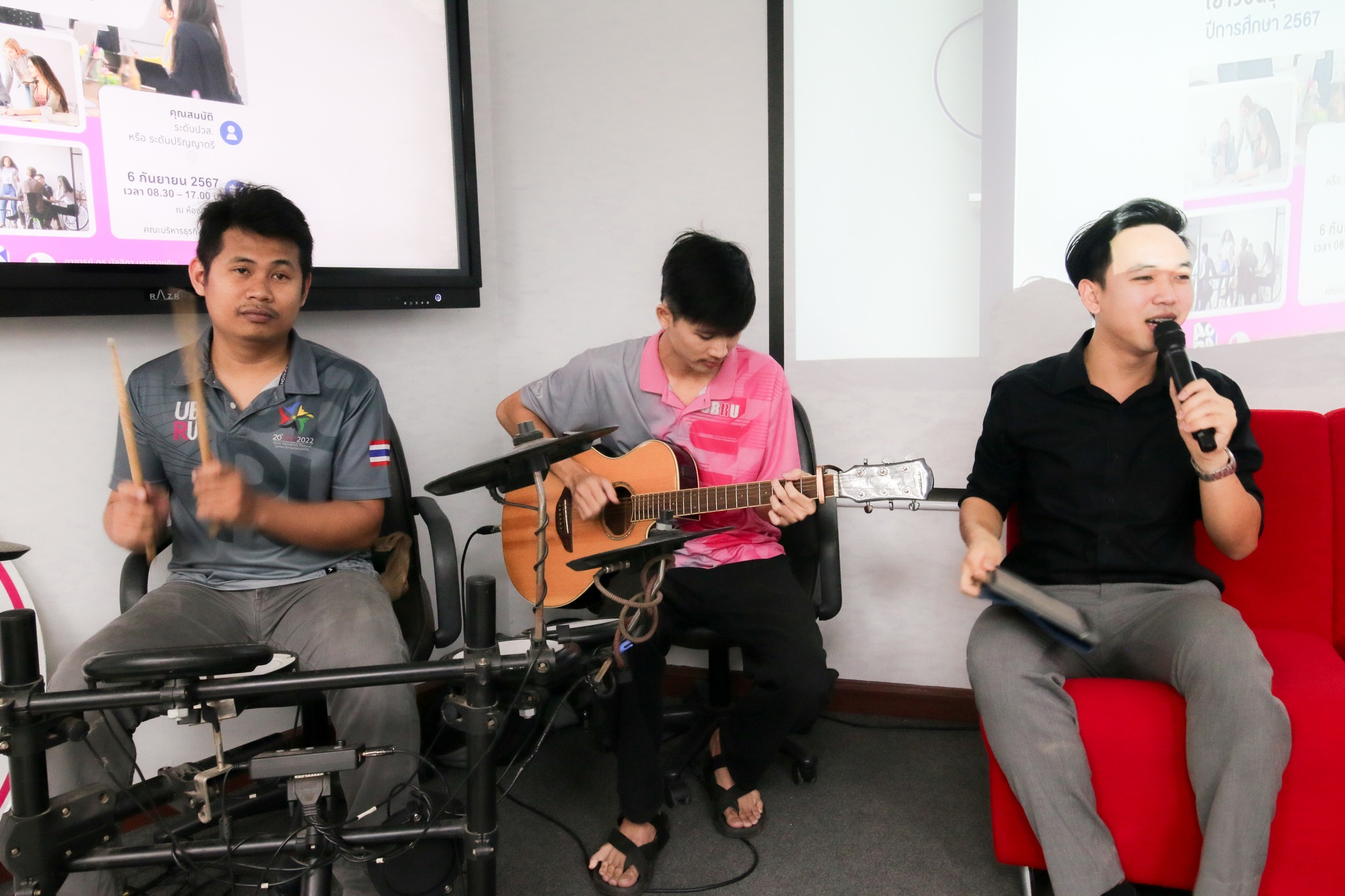 6 ก.ย. 67 ณ คณะบริหารธุรกิจและการจัดการ มหาวิทยาลัยราชภัฏอุบลราชธานี อบรมเชิงปฏิบัติการการพัฒนาบุคลิกภาพและภาพลักษณ์ของเยาวชนรุ่นใหม่ ?บริหารธุรกิจวิชาการ? ครั้งที่ 10 (ACBA 2024)