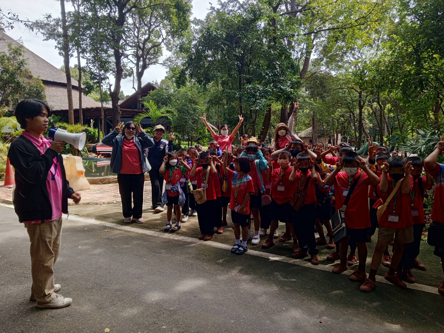 รักป่ารักเขา ... รักเราด้วยได้ไหม ไกด์อาสา BBA UBRU