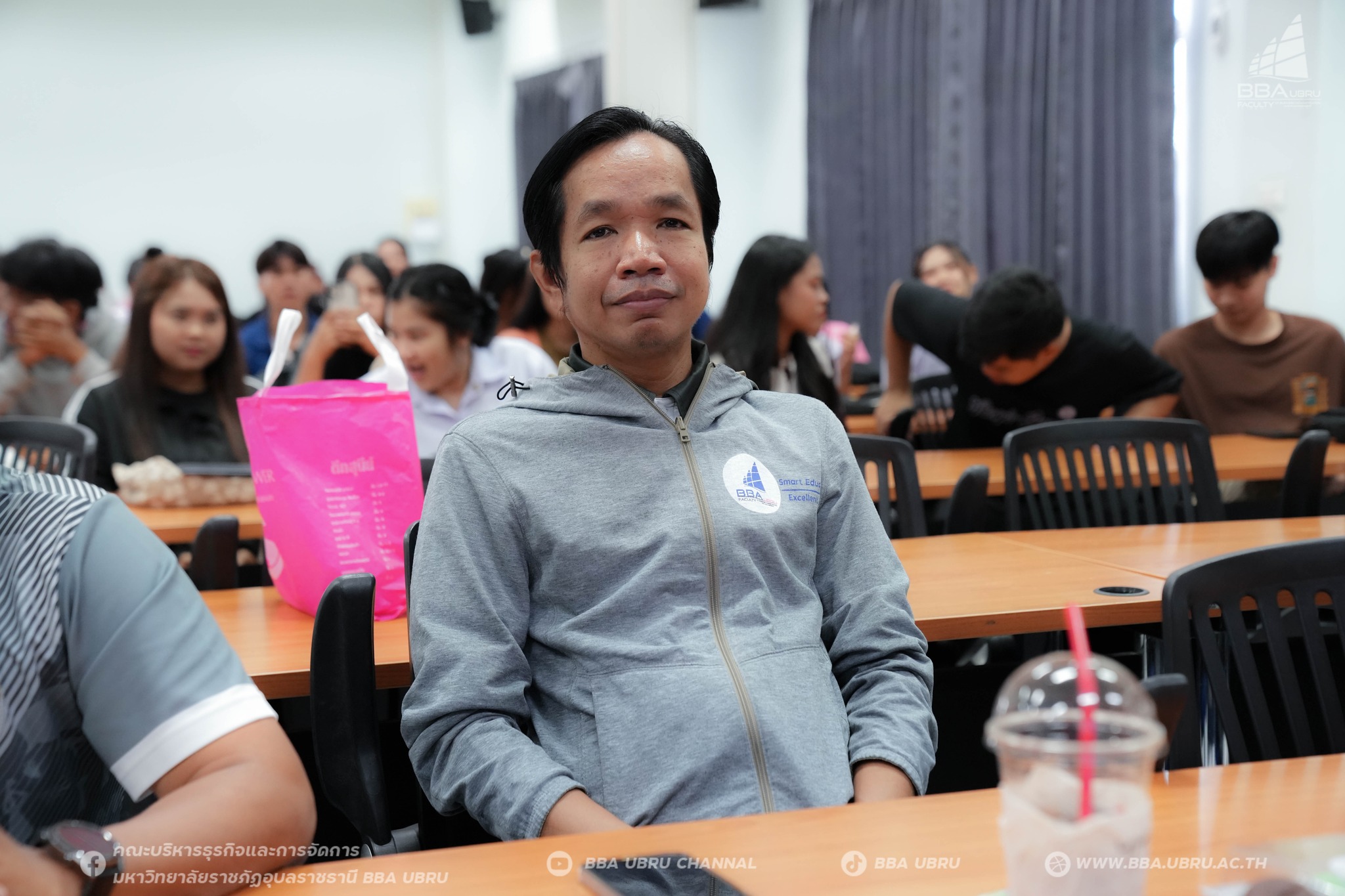 18 ต.ค. 67 สาขาวิชาการจัดการทั่วไป Show case วิชาปรัชญาและจรรยาบรรณของนักการจัดการ ณ ห้องประชุมชั้น 3 อาคารอินทนิล