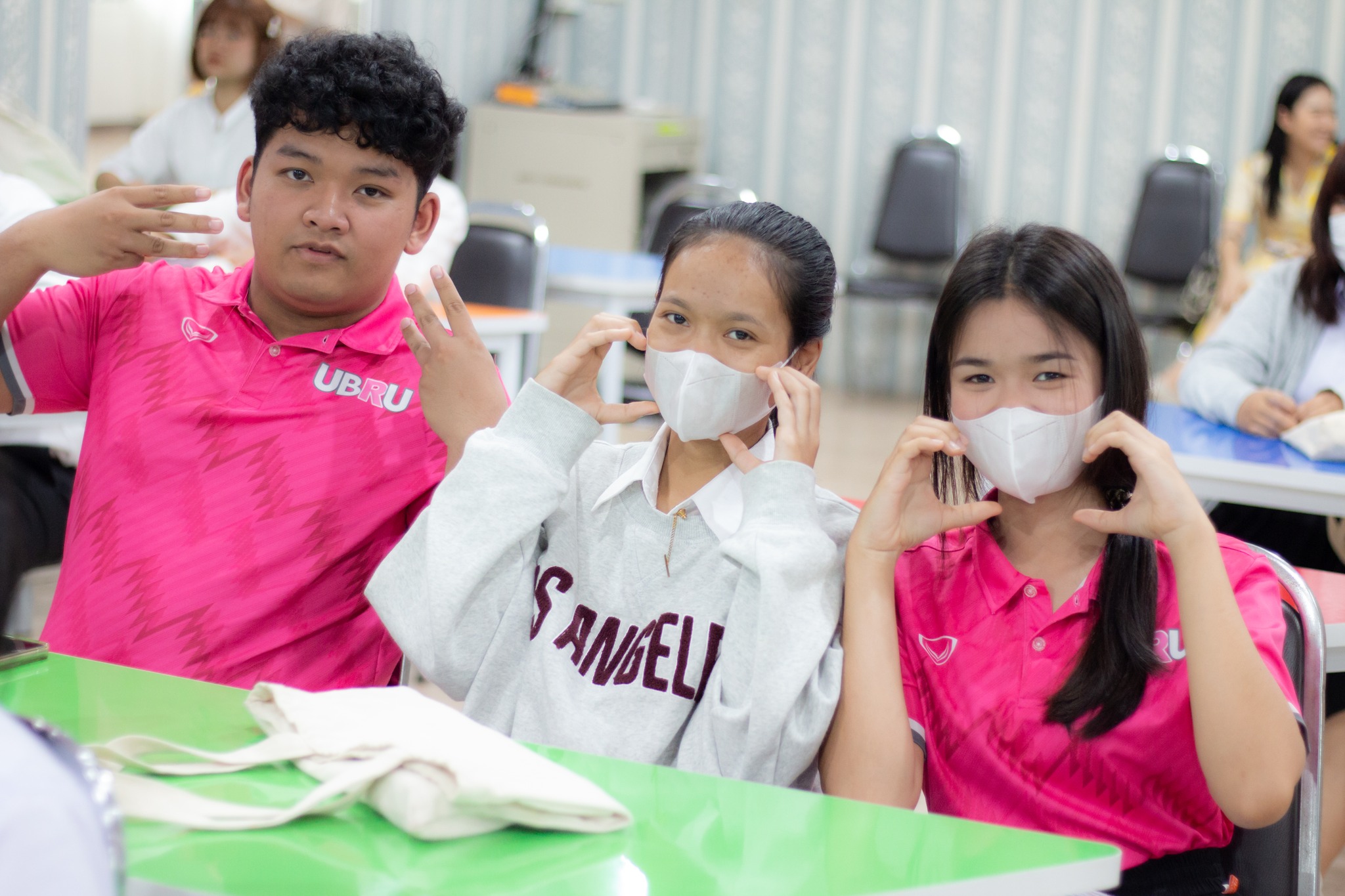 ณ สำนักวิทยบริการและเทคโนโลยีสารสนเทศ มหาวิทยาลัยราชภัฏอุบลราชธานี กิจกรรม ?เปิดโลกห้องสมุด Happy UBRU Library?