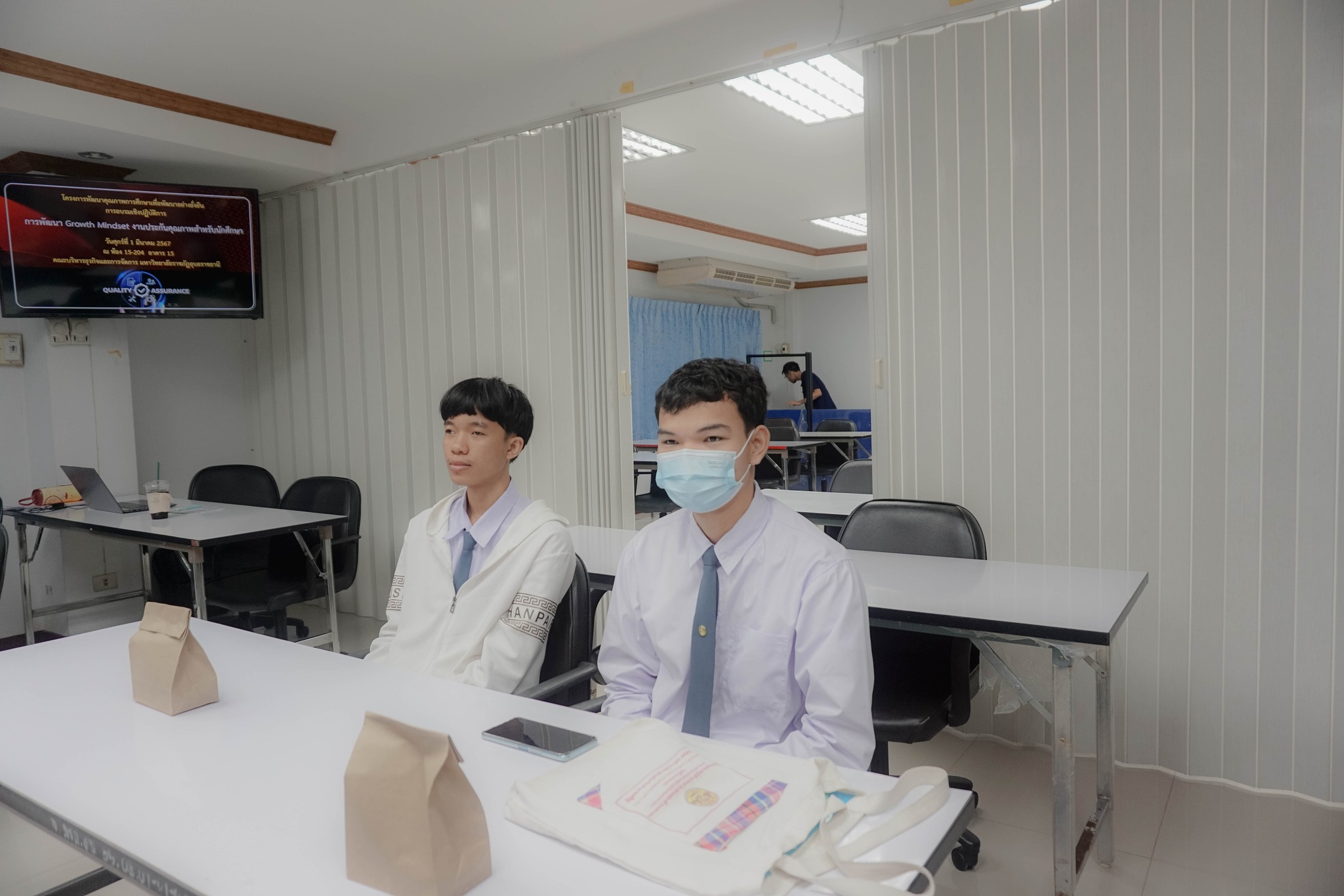 จกรรมอบรมให้ความรู้และทักษะด้านการประกันคุณภาพแก่นักศึกษา