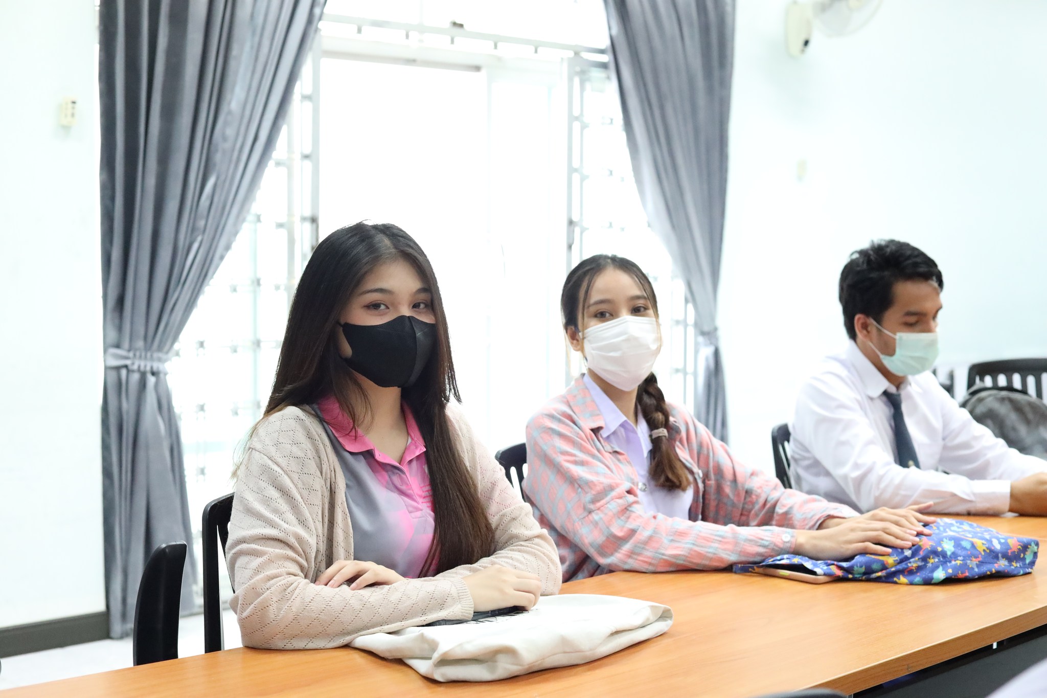 วันที่ 14 มีนาคม 2566 การจัดการธุรกิจดิจิทัล นักศึกษามีความรู้ความเข้าใจในการพัฒนาสื่อดิจิทัล การสร้างคอนเทนต์ สื่อประชาสัมพันธ์ เพื่อใช้ในการประกอบธุรกิจได้