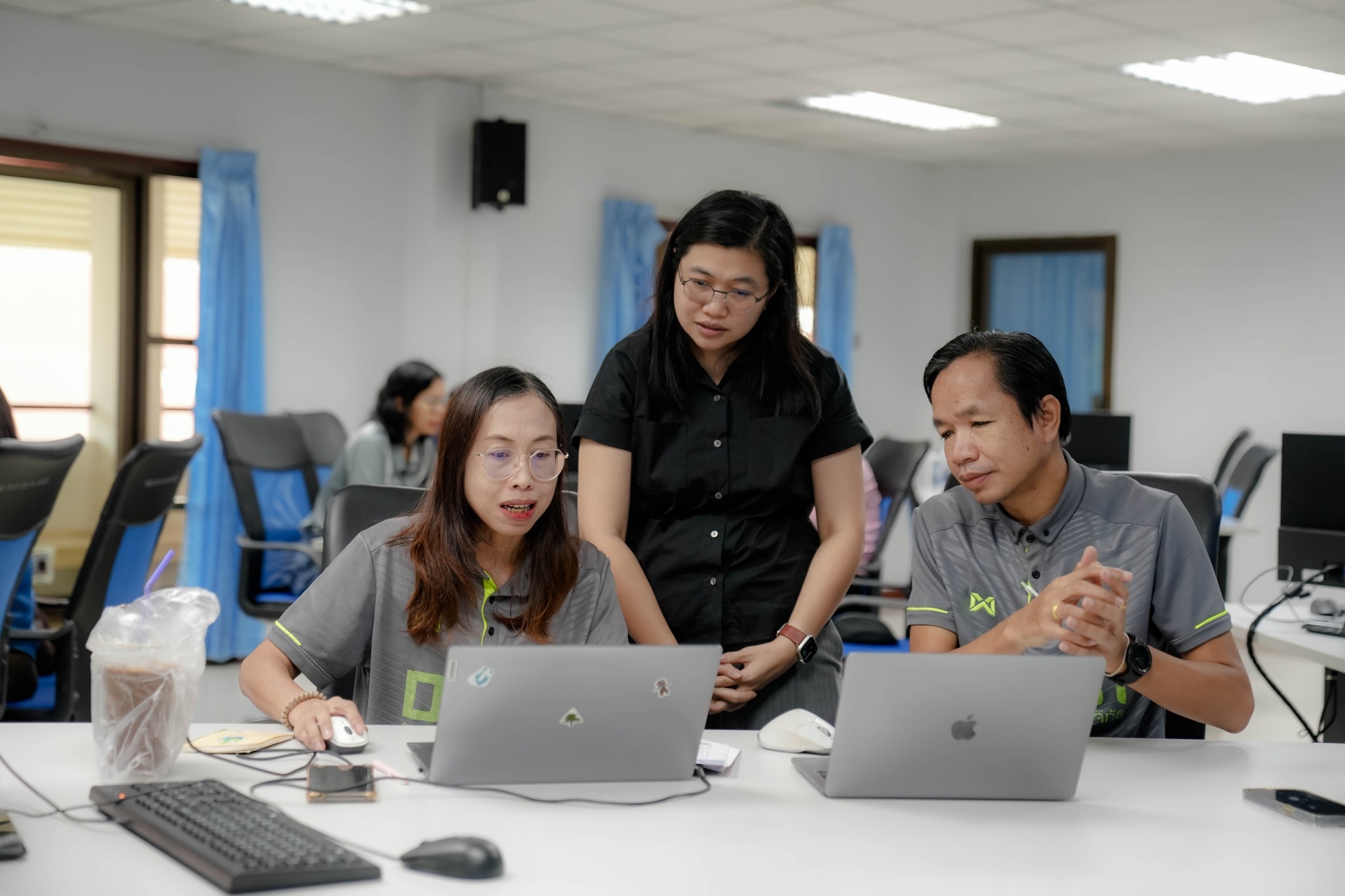 วันพุธที่ 29 พฤษภาคม 2567 การทำ workshop การเขียน CLOs และ LLOs ณ ห้อง 15-2-05 คณะบริหารธุรกิจและการจัดการ มหาวิทยาลัยราชภัฏอุบลราชธานี