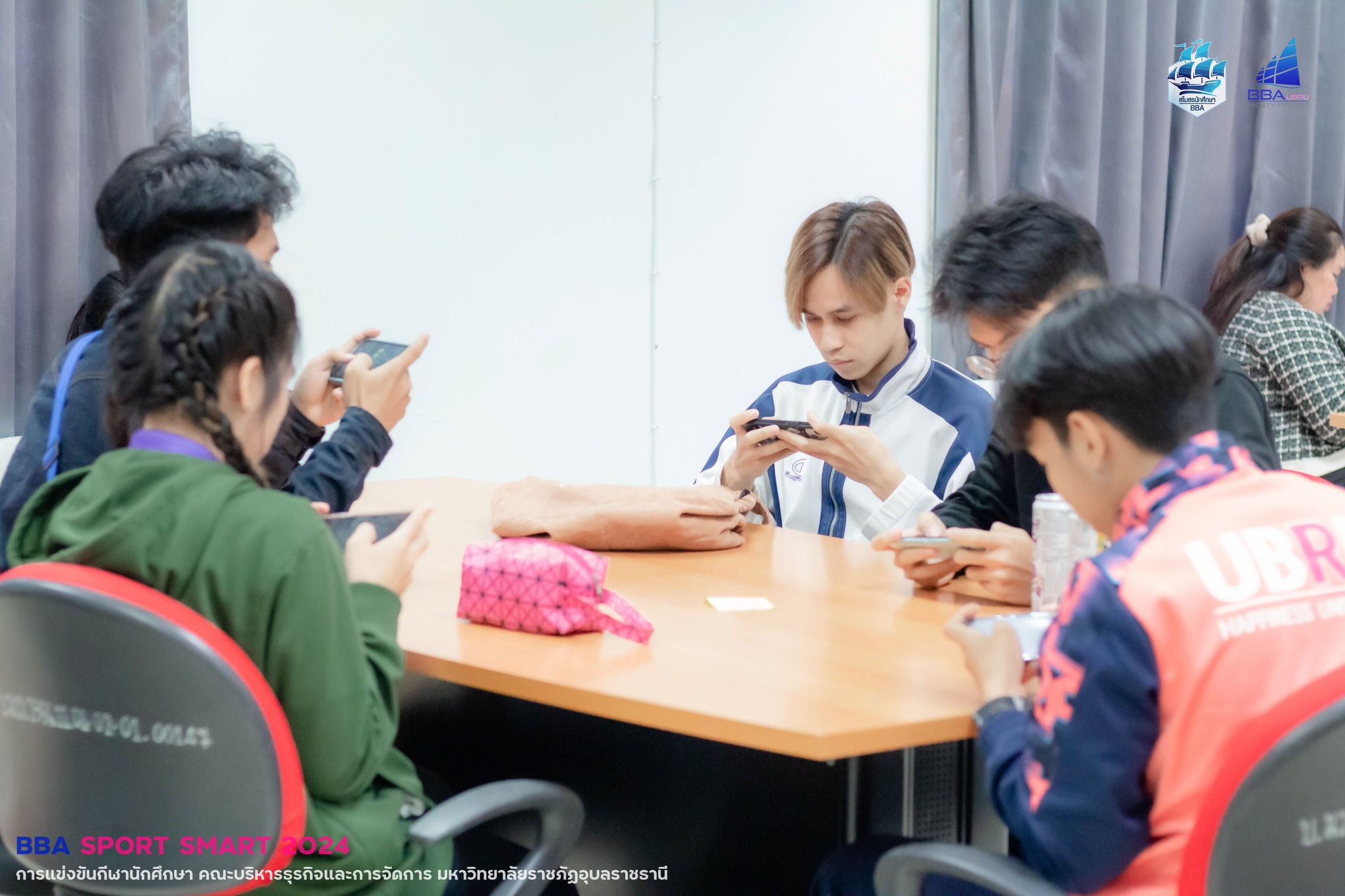 การแข่งขัน E-SPORT ?BBA SPORTS 2024? วันที่ 7 ม.ค. 67 #BBASPORTS2024 บรรยากาศการแข่งขันกีฬา E-SPORT ในการแข่งขันกีฬานักศึกษา คณะบริหารธุรกิจและการจัดการ ?BBA SPORTS 2024? ณ ห้องสมุด คณะบริหารธุรกิจและการจัดการ