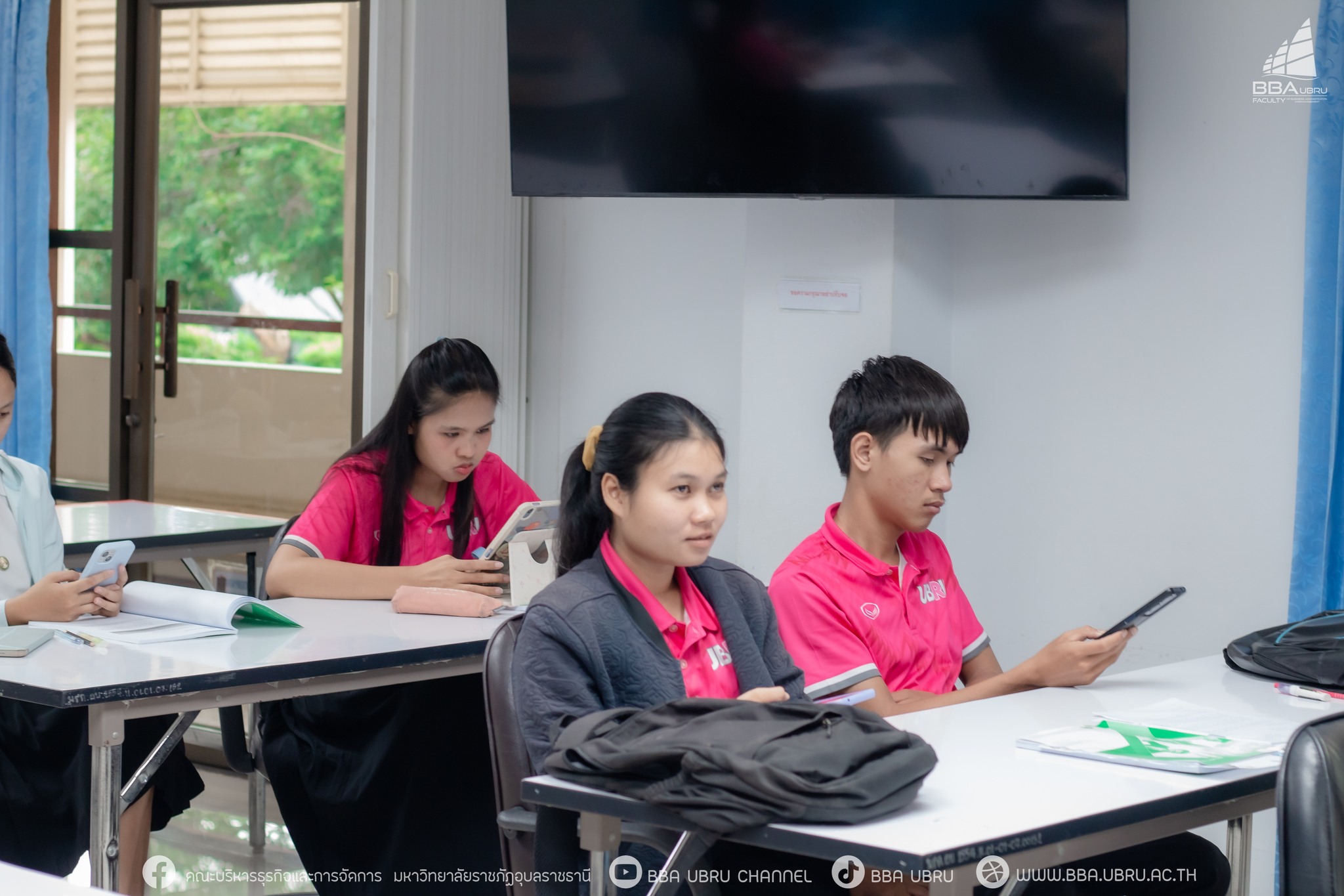 จัดอบรมเชิงปฏิบัติการ หัวข้อ การให้ความรู้ด้านภาษาอังกฤษ