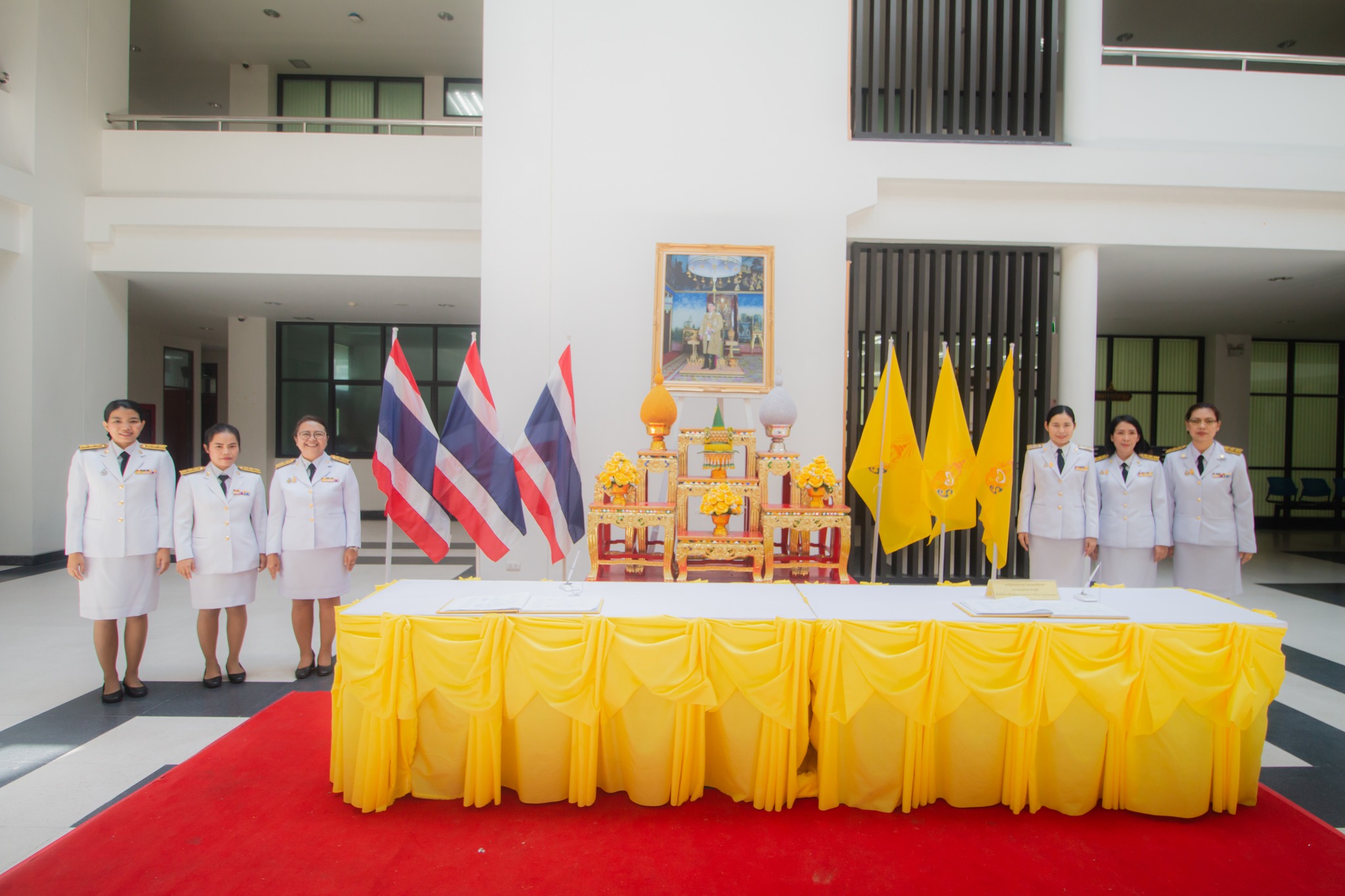 วันที่ ๒๖ ก.ค. ๖๖ ณ ห้องโถงชั้น ๑ อาคารเรียนและปฏิบัติการ ลงนามถวายพระพร พระบาทสมเด็จพระเจ้าอยู่หัว เนื่องในโอกาสวันเฉลิมพระชนมพรรษา ๒๘ ก.ค. ๒๕๖๖