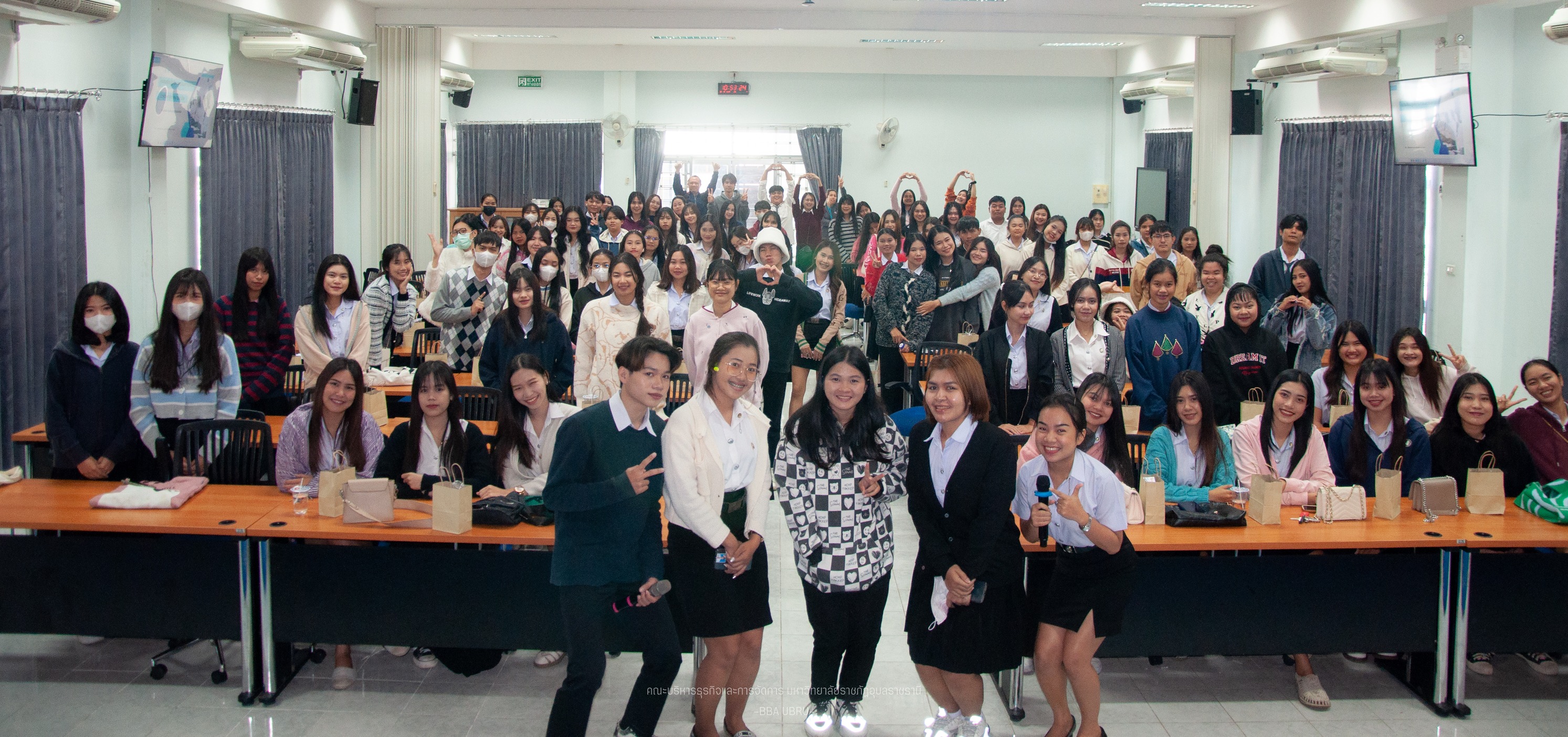 กิจกรรมอบรมเชิงปฏิบัติการเตรียมความพร้อมนักศึกษาสู่เป้าหมายอาชีพนักศึกษาชั้นปีที่ 3 คณะบริหารธุรกิจและการจัดการ มหาวิทยาลัยราชภัฏอุบลราชธานี #ACC #BACC -------------- วันที่ 23 ธ.ค. 66 คณะบริหารธุรกิจและการจัดการ มหาวิทยาลัยราชภัฏอุบลราชธานี จัดกิจกรรมอบร
