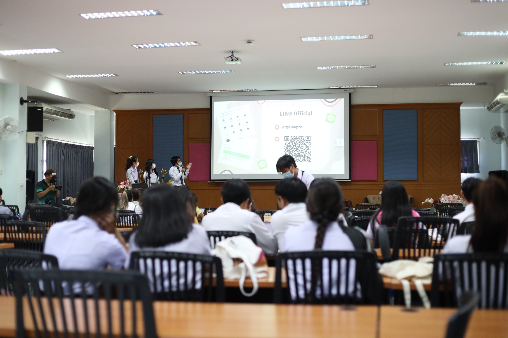 วันที่ 7 พ.ย 65 ณ คณะบริหารธูุรกิจและการจัดการ มรภ.อบ:BBA Show Case วันนี้จัดเต็มด้วยรายวิชาที่ปัง!สุด ไม่อยากหลบแน่นอน ทุกๆวิชา สามารถตอบโจทย์นักศึกษา การนำไปใช้ในชีวิตประจำวัน และสามารถนำไปประยุกต์ใช้ในการประกอบธุรกิจได้