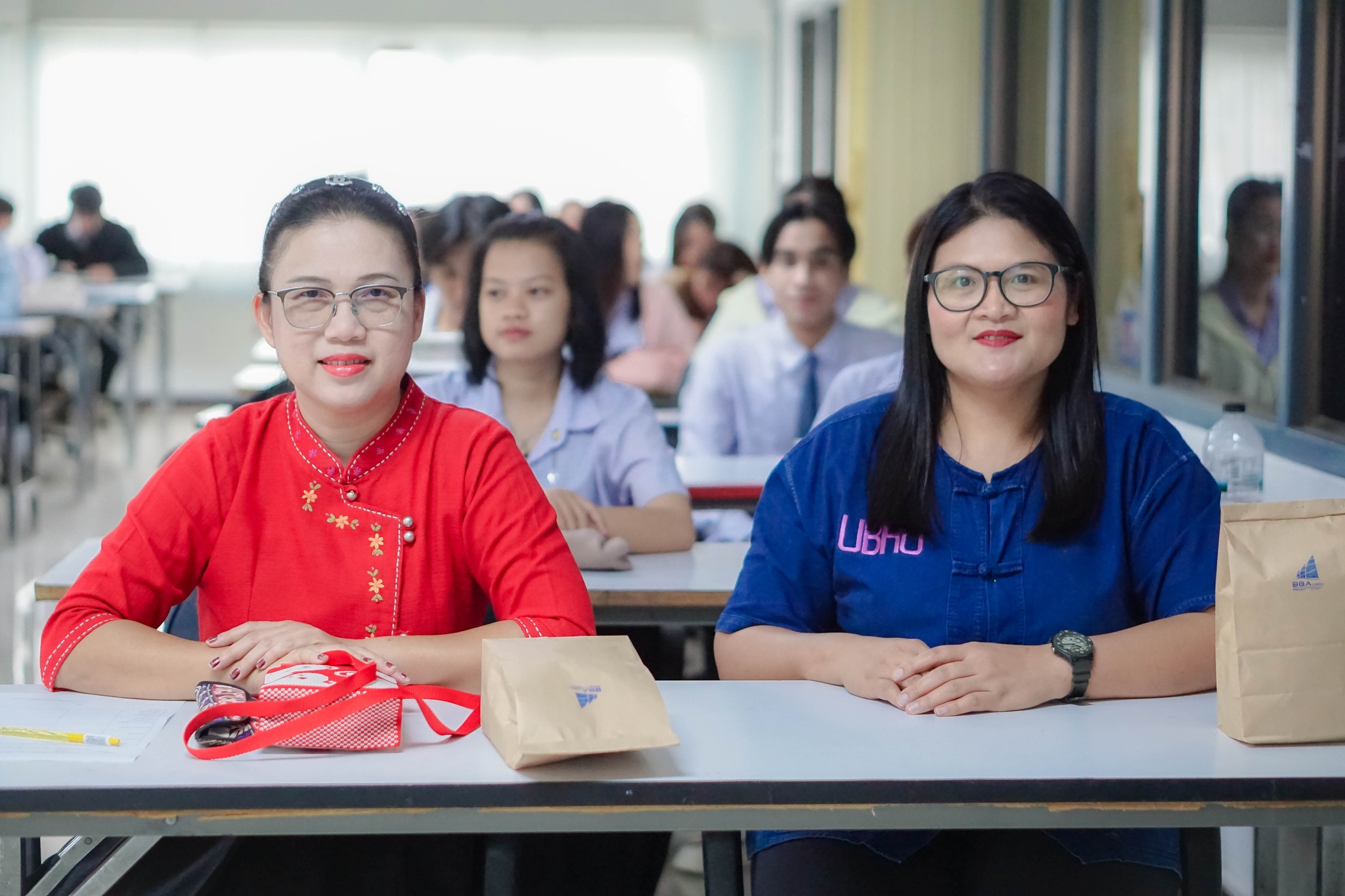 กิจกรรมทวนสอบผลสัมฤทธิ์การจัดการเรียนการสอน ในรายวิชา การจััดกิจกรรมทางการตลาดและการประชาสัมพันธ์ ผู้สอน อ.ดร.รัตนภรณ์ แซ่ลี้ ผลลัพธ์ที่ได้จากการเรียนรู้ : นักศึกษามีความรู้ในด้านการจัดกิจกรรมและการประชาสัมพันธ์ สามารถวางแผนการจัดกิจกรรมและทำให้เกิดขึ้น