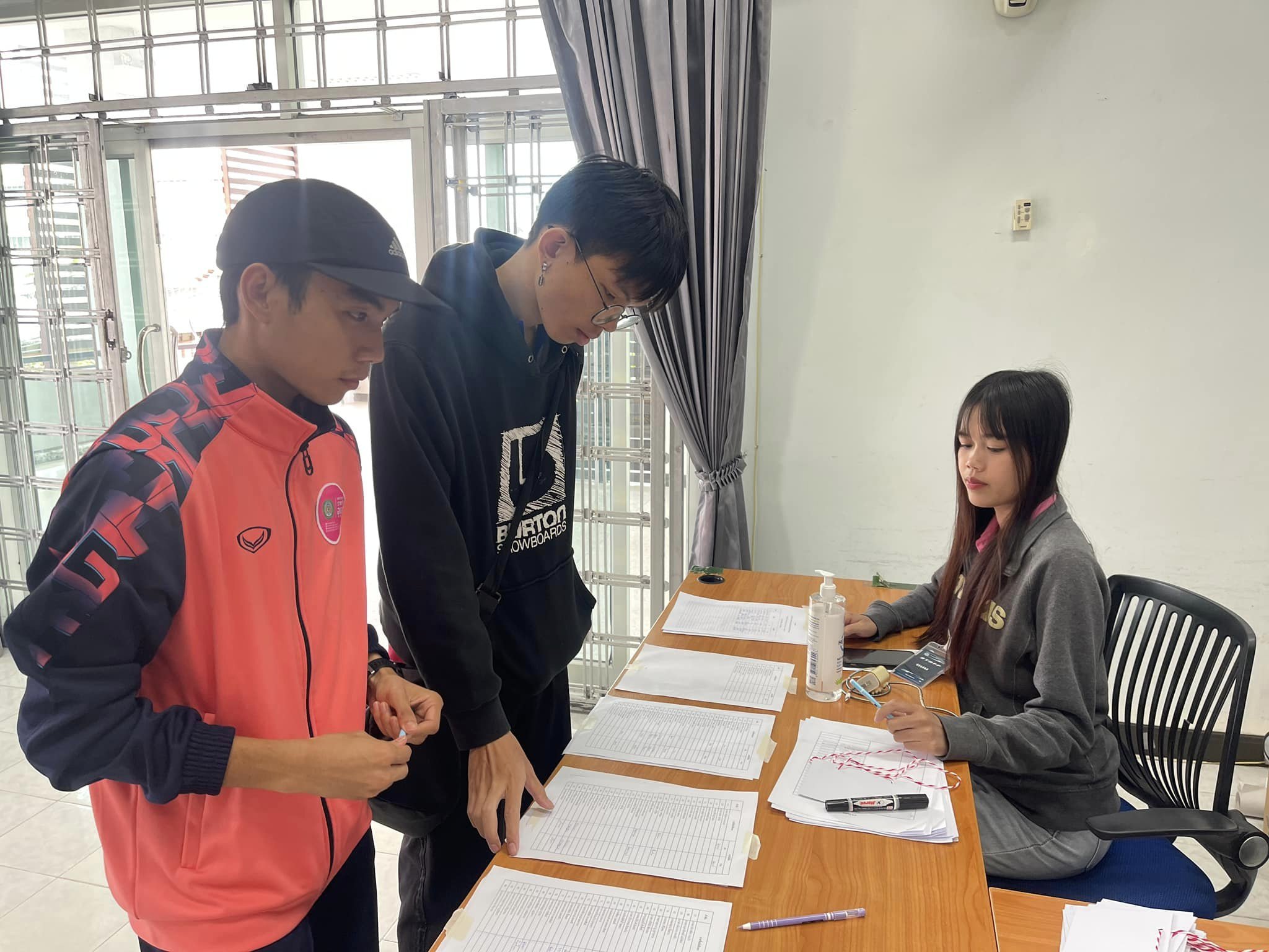 สนุกกว่าเชียร์ทีมดีๆ ก็เชียร์นักกีฬาหน้าตาดีนี่แหละ???????? กิจกรรมอบรมเตรียมความพร้อมพัฒนาทักษะสู่การแข่งขันกีฬานักศึกษาBBA จัดโดยสโมสรนักศึกษา คณะบริหารธุรกิจและการจัดการ วันอาทิตย์ที่ 24 ธันวาคม 2566 ณ ห้องประชุมชั้น3 อาคารอินทนิล คณะบริหารธุรกิจและการ