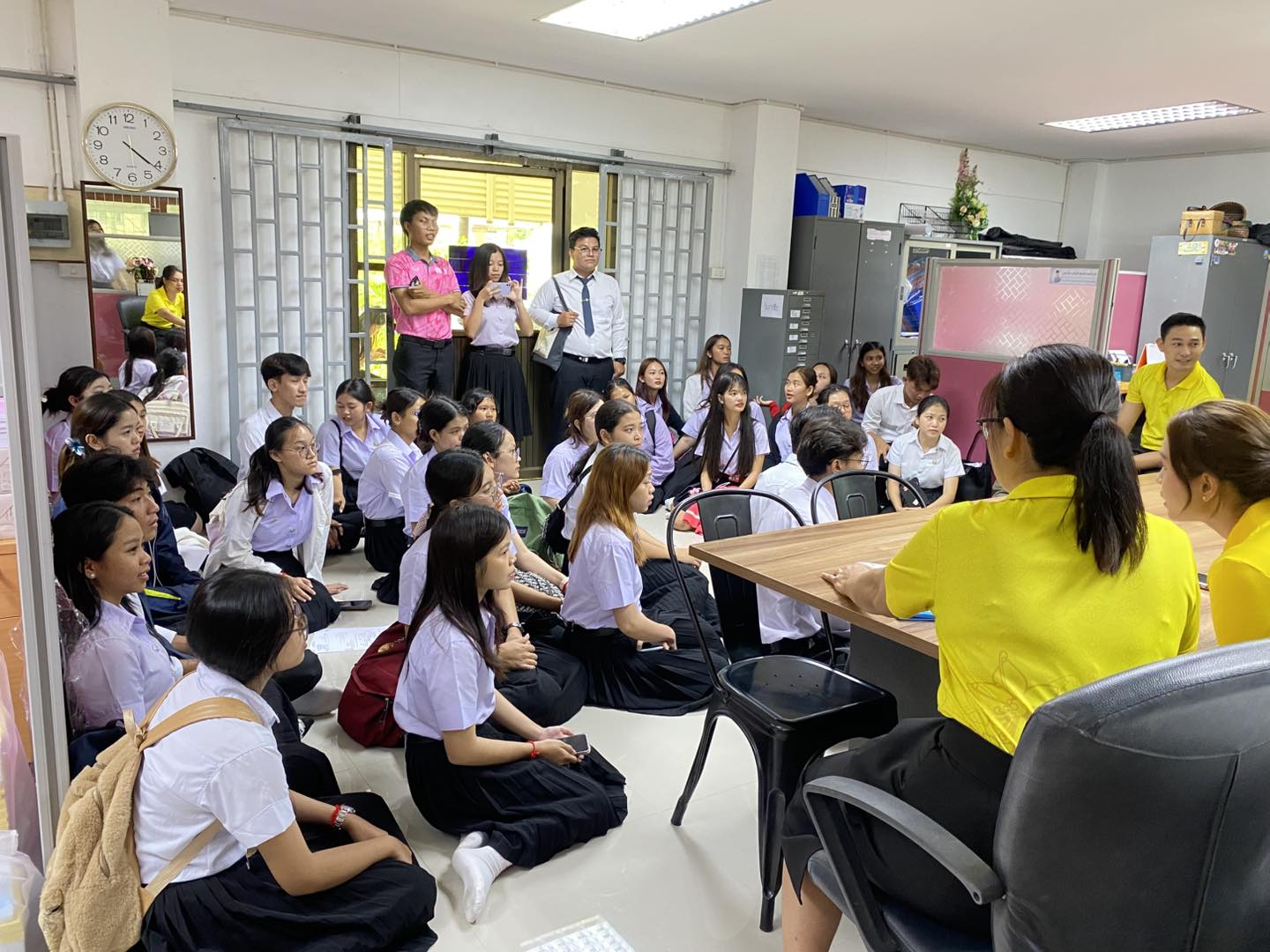 ยินดีต้อนรับนักศึกษาชาวกัมพูชาสู่สาขาวิชาการจัดการธุรกิจระหว่างประเทศ