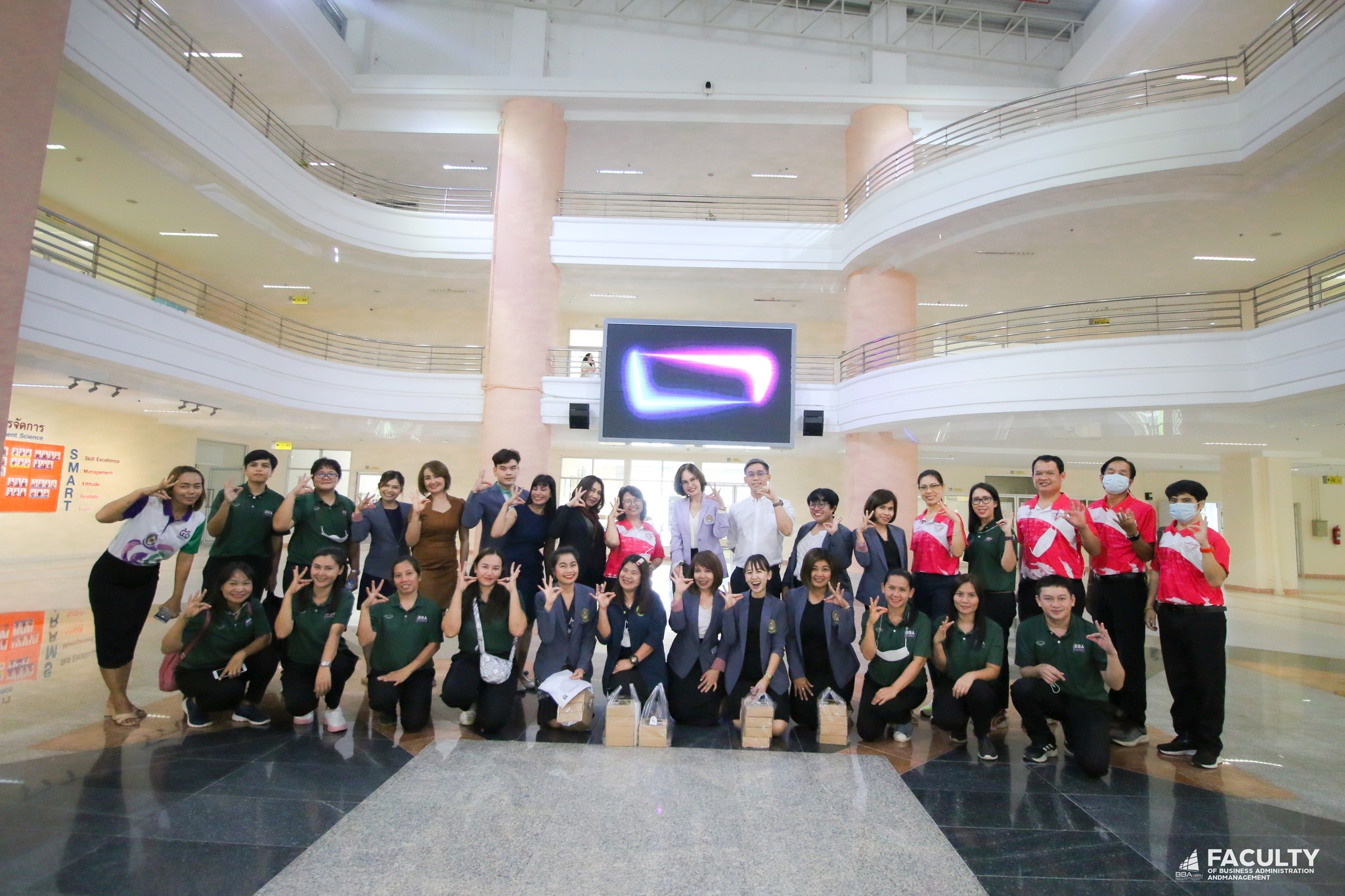 15 มิถุนายน 2566 ณ มหาวิทยาลัยราชภัฏสุรินทร์ ศึกษาดูงานและแลกเปลี่ยนเรียนรู้ระบบงานสำนักงานคณบดี ระหว่าง คณะบริหารธุรกิจและการจัดการ มหาวิทยาลัยราชภัฏอุบลราชธานี กับ คณะวิทยาการจัดการ มหาวิทยาลัยราชภัฏสุรินทร์