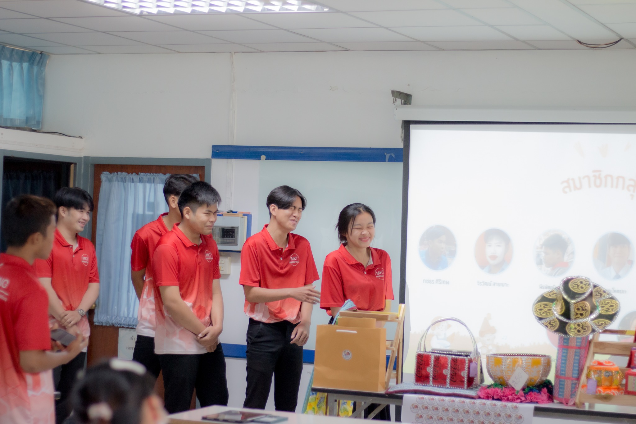 ไม่ต้องยืนในที่ที่ดีที่สุด จงยืนในที่ที่ทำให้เรามีความสุขก็พอ #การตลาด