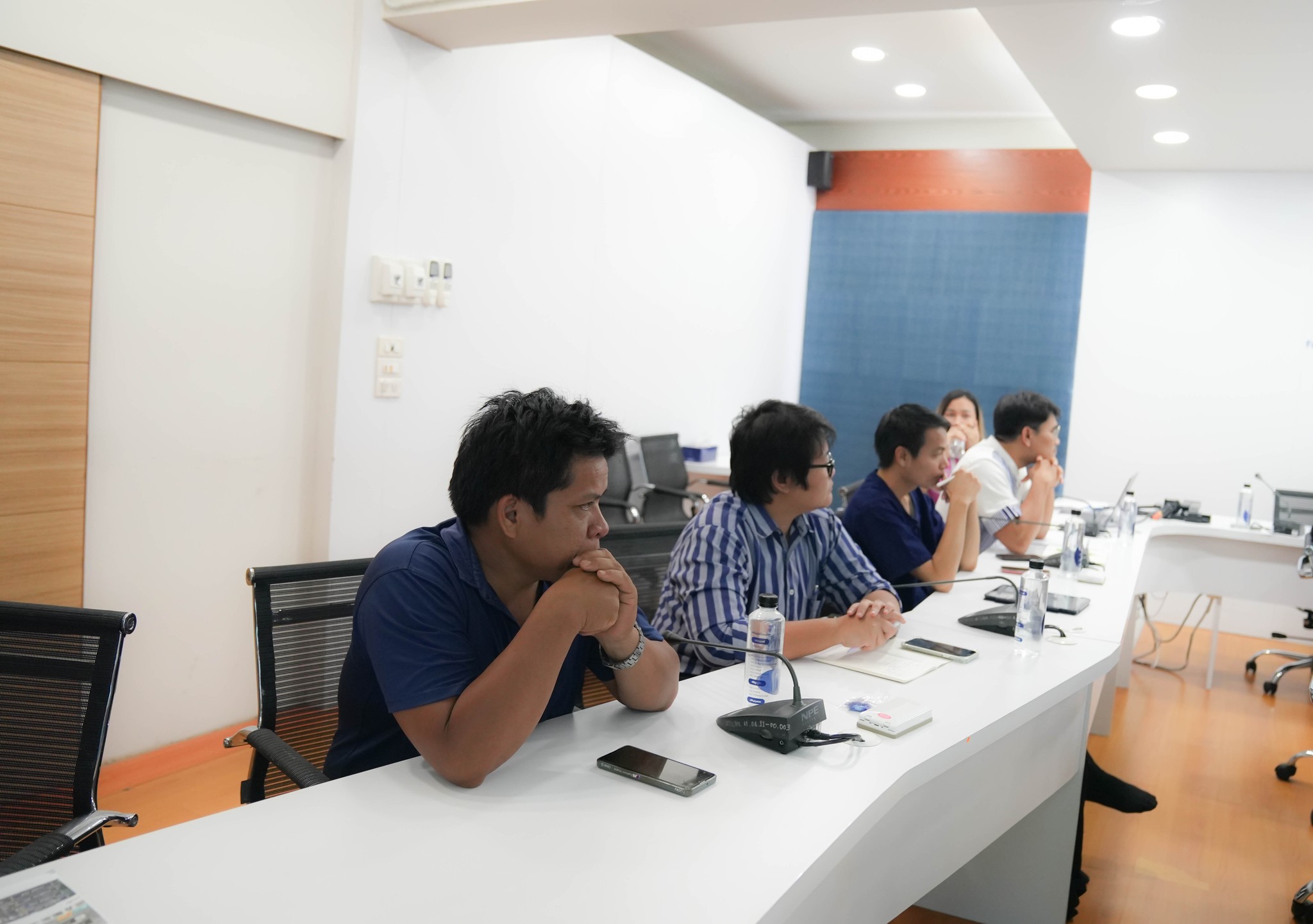 วันศุกร์ที่ 16 กุมภาพันธ์ 2567 รศ.ดร.ประนอม คำผา คณบดี และ รศ.ดร.ปิยกนิฏฐ์ โชติวนิช รองคณบดีฝ่ายบริหาร และบุคลากรสำนักงานคณบดีและงานอาคารคณะบริหารธุรกิจและการจัดการ ประชุมเพื่อเตรียมความพร้อมในการรับสมเด็จพระเจ้าลูกเธอ เจ้าฟ้าสิริวัณณวรี นารีรัตนราชกัญ