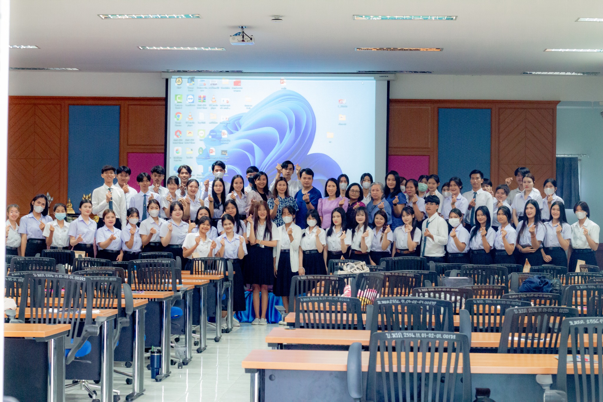 ผลิตบัณฑิตให้มีความรู้ด้านการจัดการ เป็นนักการ จัดการและมีความพร้อมเป็นผู้ประกอบการใหม่