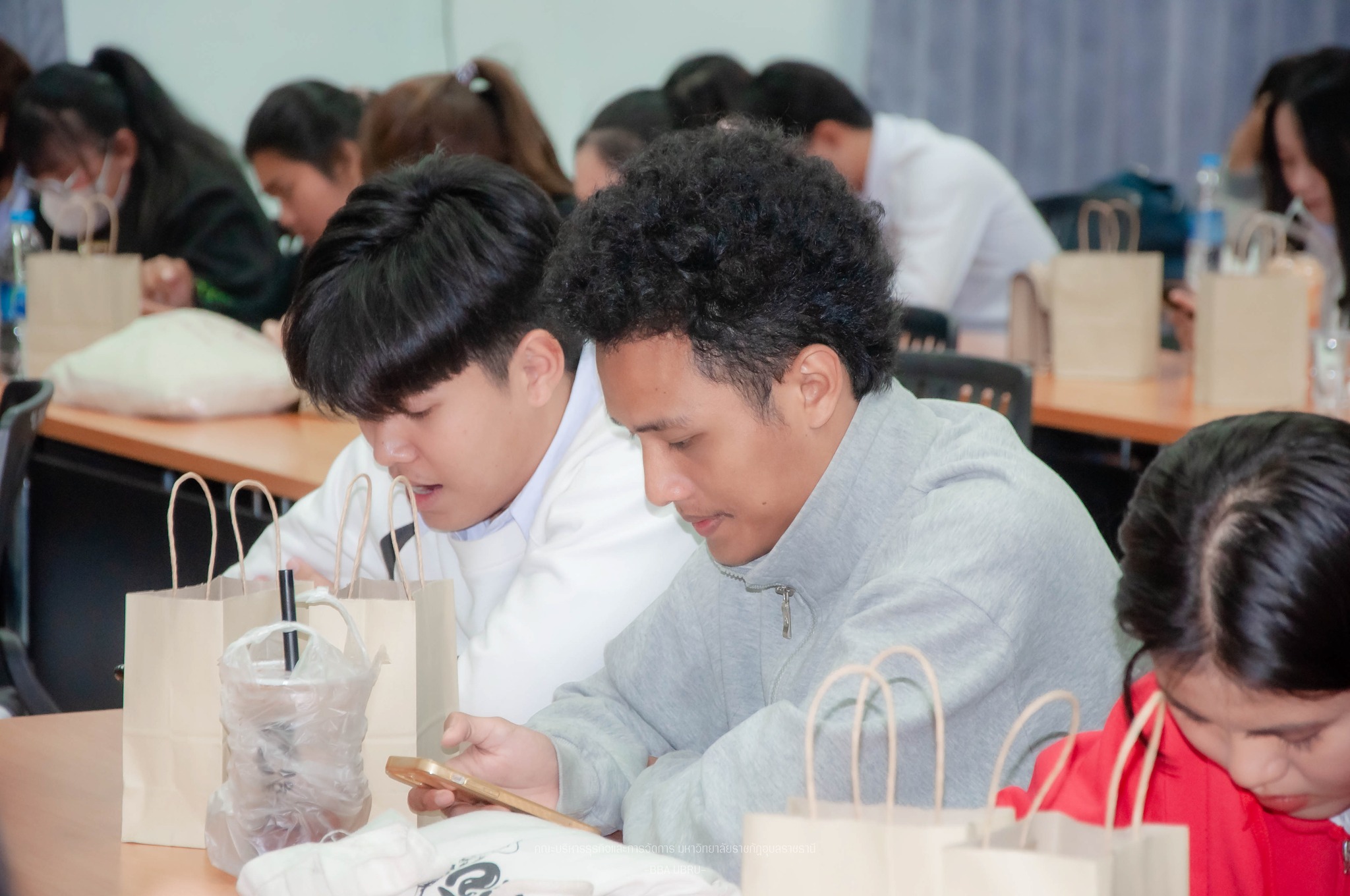 กิจกรรมอบรมเชิงปฏิบัติการเตรียมความพร้อมนักศึกษาสู่เป้าหมายอาชีพนักศึกษาชั้นปีที่ 3 คณะบริหารธุรกิจและการจัดการ มหาวิทยาลัยราชภัฏอุบลราชธานี #IBM #GM #CME -------------- วันที่ 23 ธ.ค. 66 คณะบริหารธุรกิจและการจัดการ มหาวิทยาลัยราชภัฏอุบลราชธานี จัดกิจกรรม